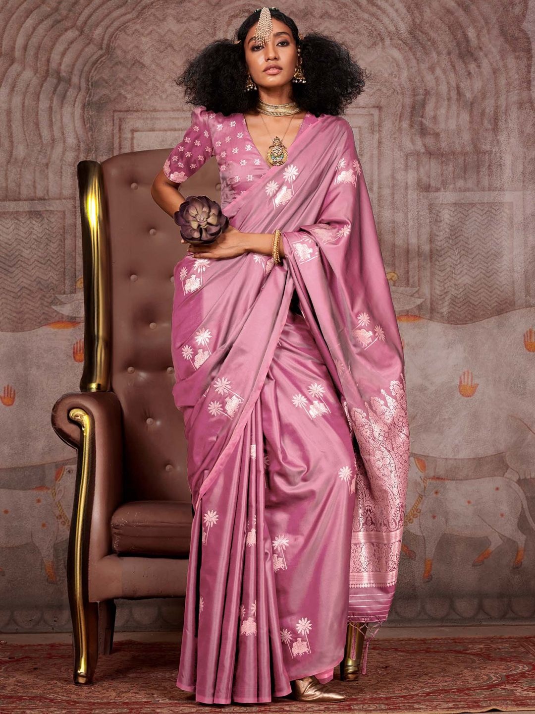 

Mitera Woven Design Satin Gadwal Saree, Mauve