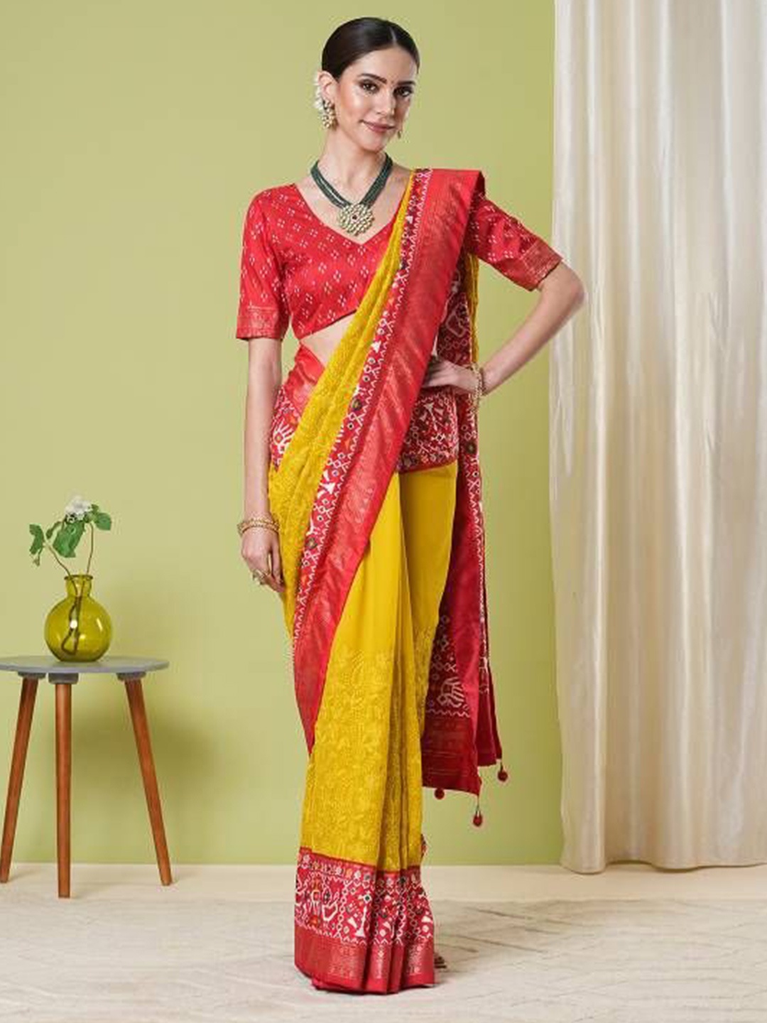 

HI FI NX Ethnic Motifs Pure Georgette Patola Saree, Yellow