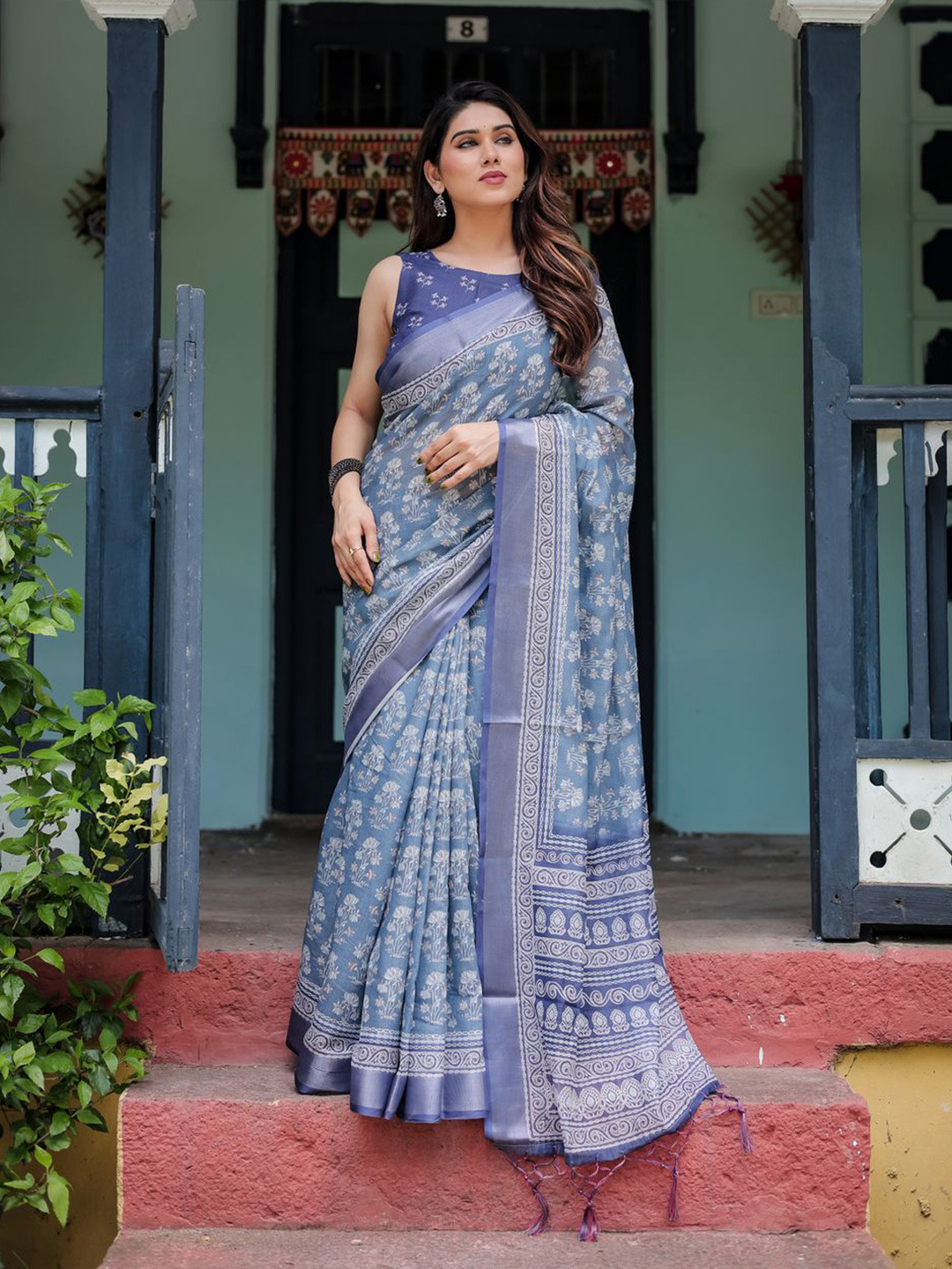 

ALMAARI FASHION Floral Zari Pure Linen Banarasi Saree, Blue