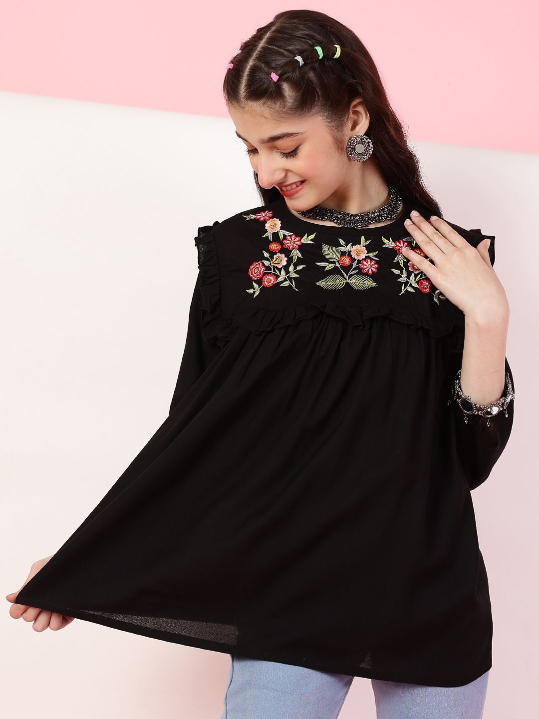 

Ishti Girls Floral Printed Embroidered Rounded Neck A-Line Top, Black