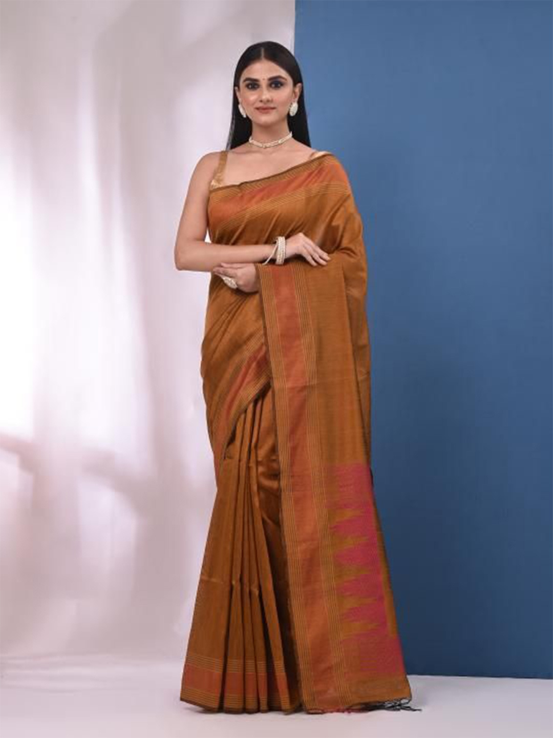 

VIBHAVARI Designer saree with temple border, Brown