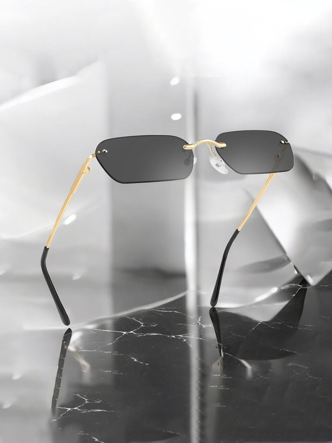 

The Roadster Lifestyle Co Rimless HD sunglasses, Black