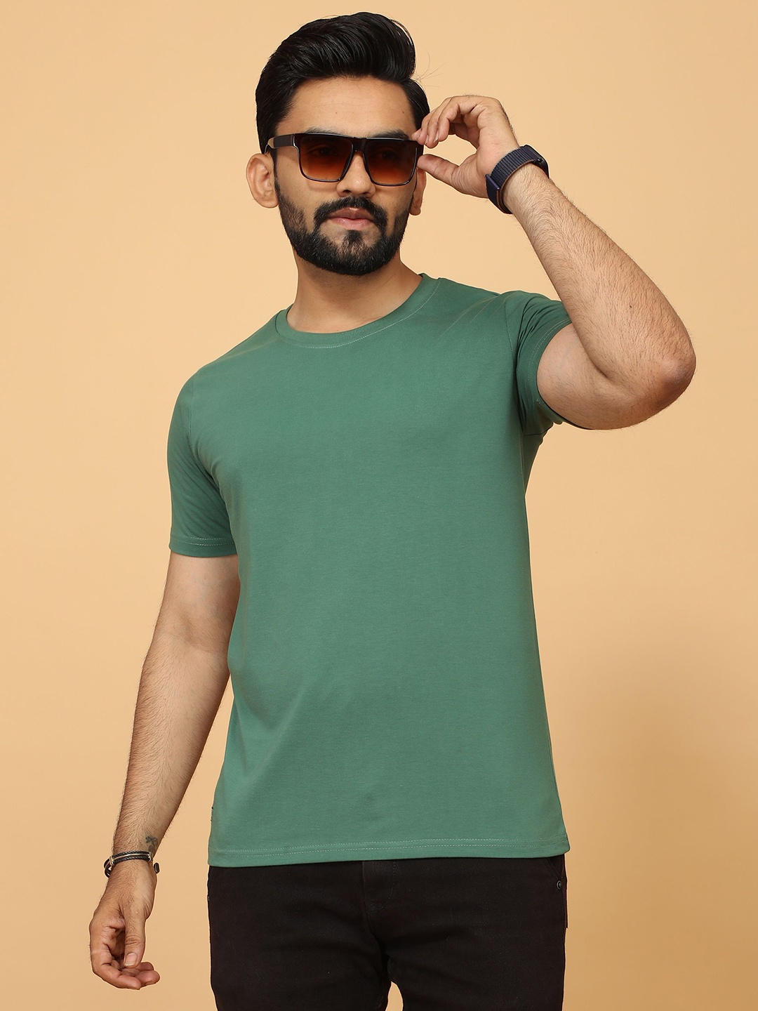 

FABRIPPLE Men Solid Round Neck Cotton T-shirt, Olive