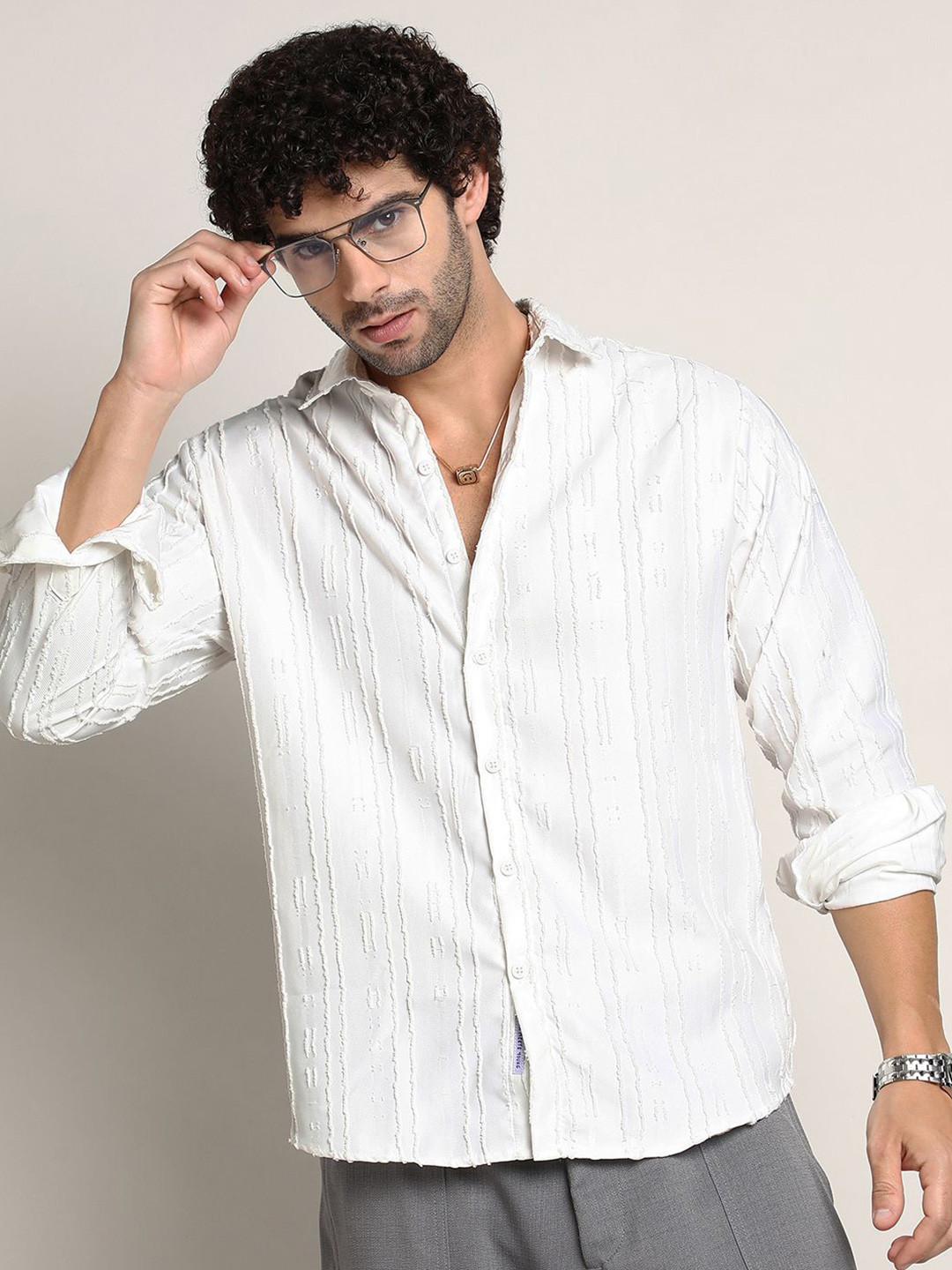 

Campus Sutra Men Comfort Fit Spread Collar Textured Casual Shirt, White