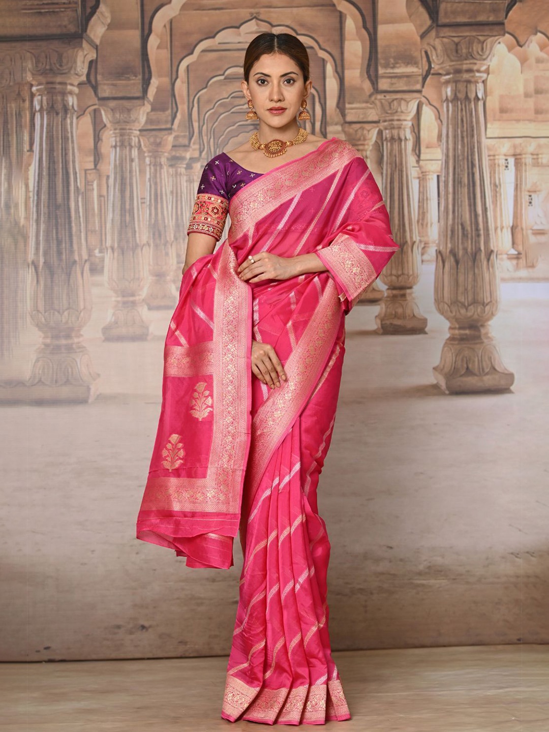 

NITARAA Woven Design Zari Organza Saree, Pink
