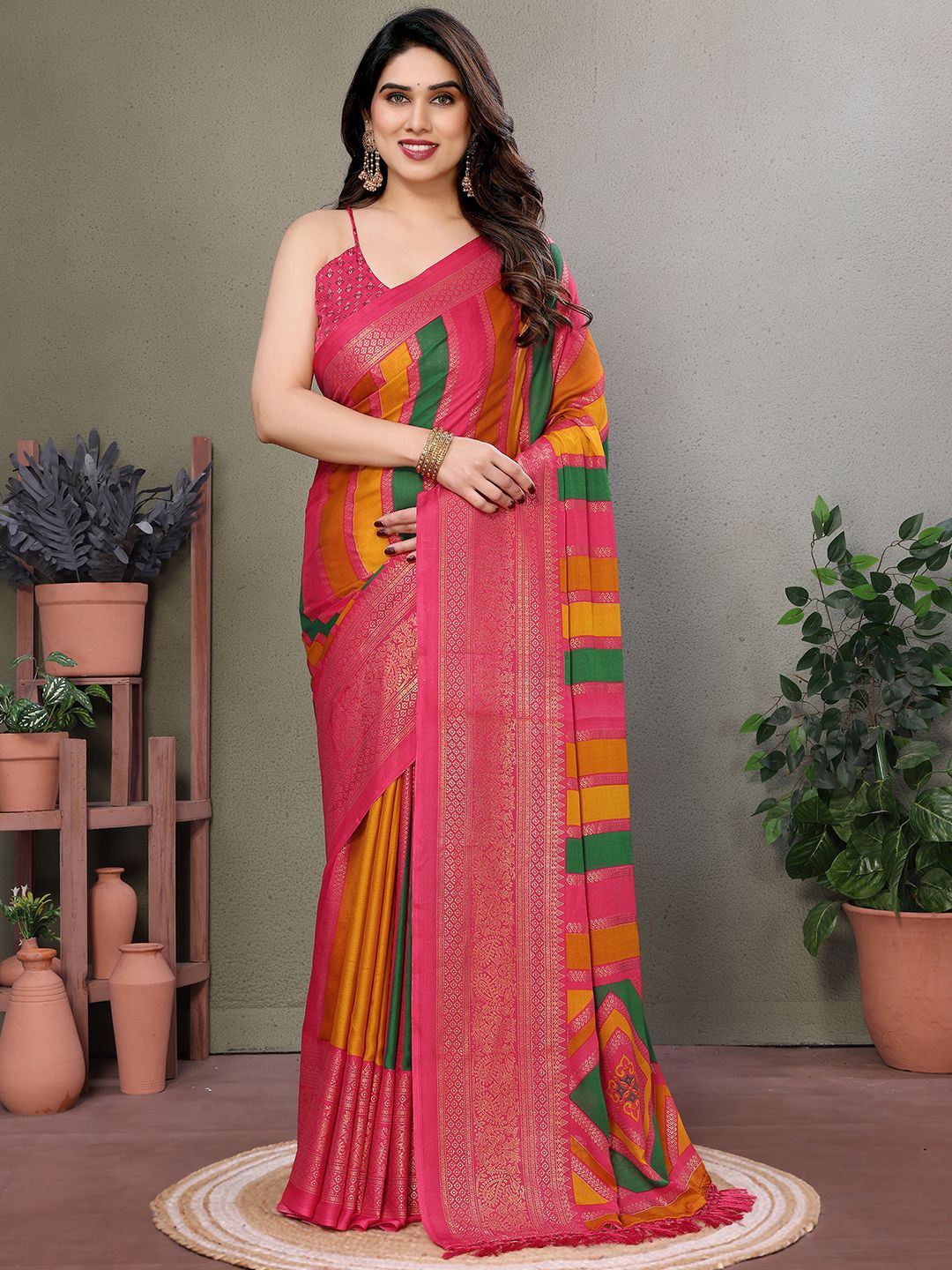 

LeeliPeeri Designer Striped Saree, Pink