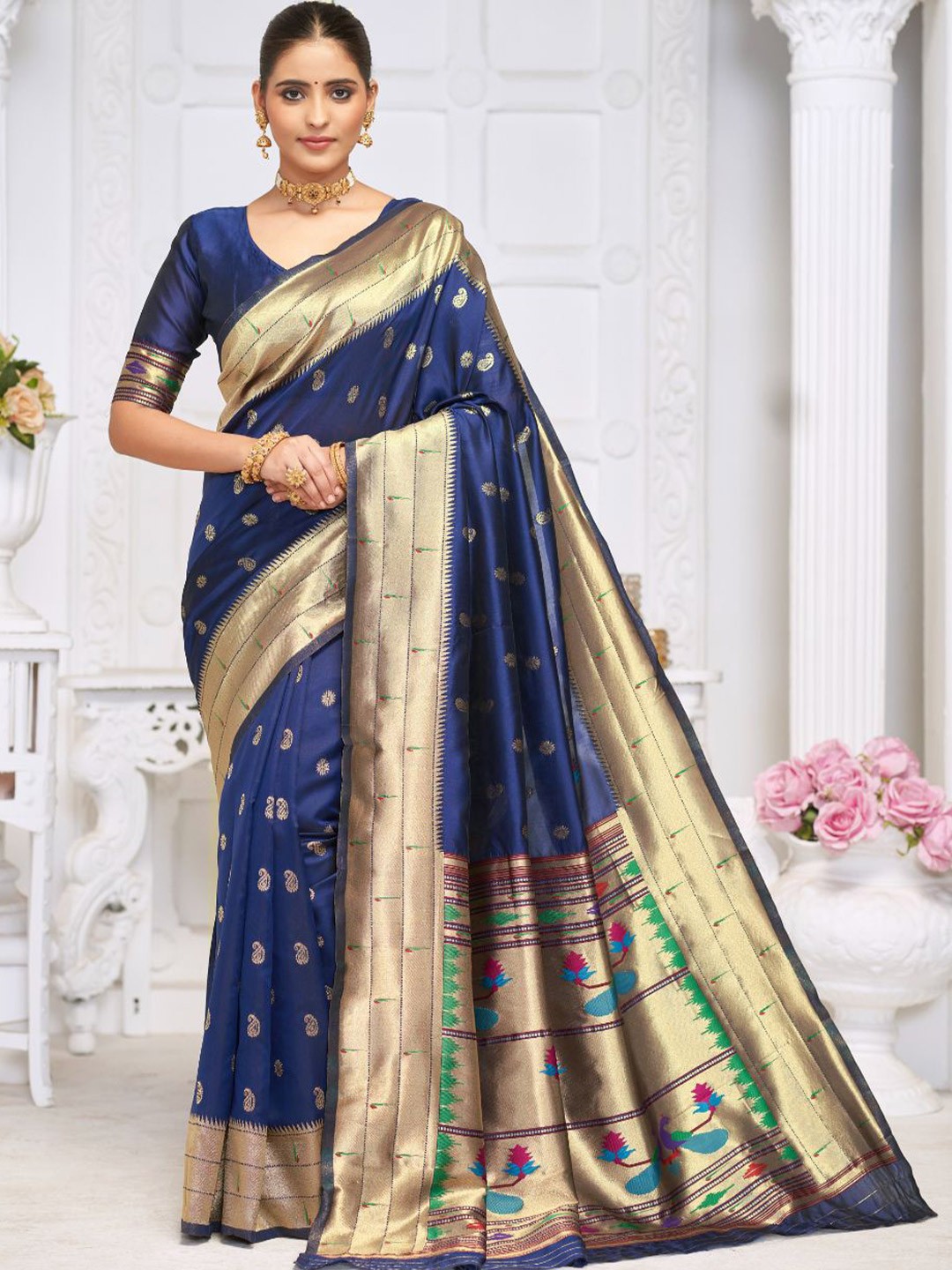 

amirat Woven Design Zari Pure Silk Saree, Navy blue