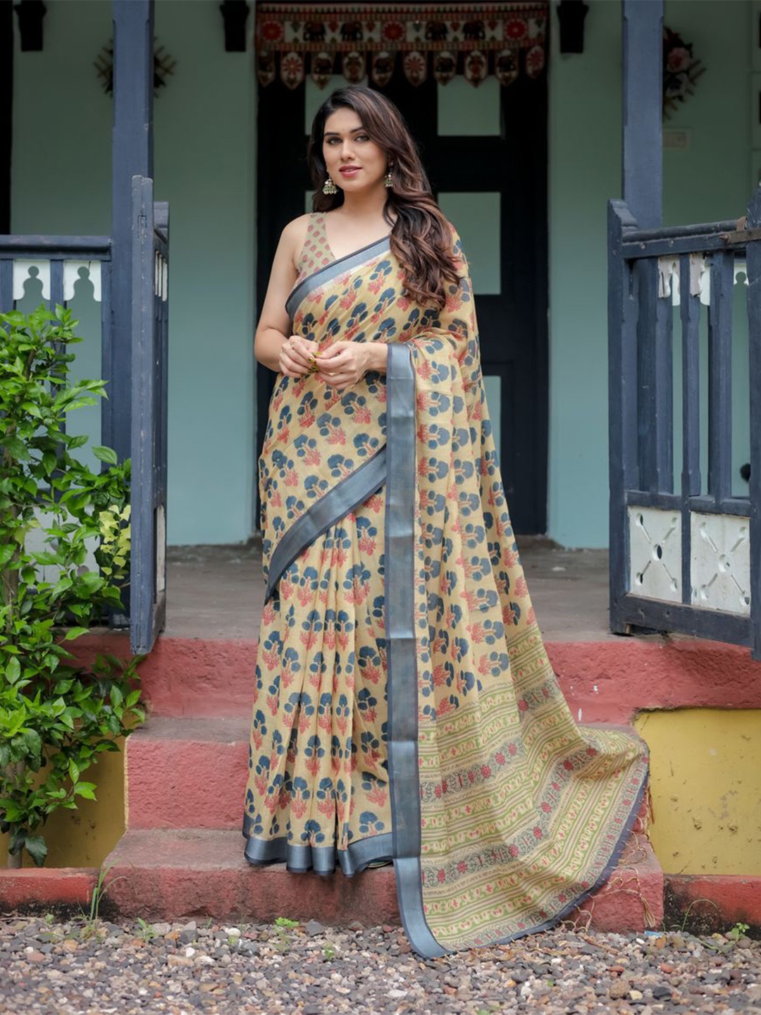 

ALMAARI FASHION Floral Pure Linen Handloom Banarasi Saree, Cream
