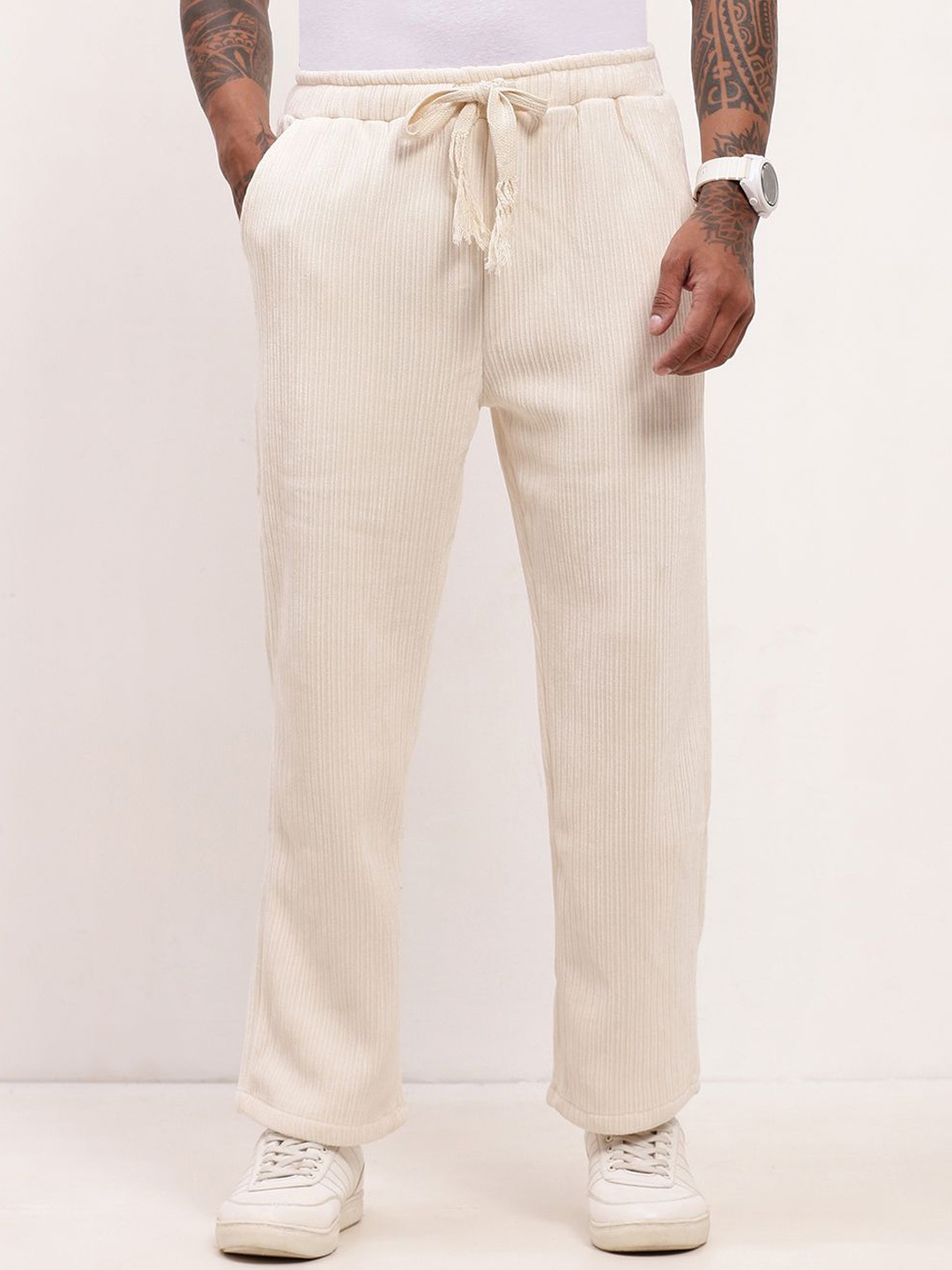 

SHOWOFF Men Comfort Straight Fit Cotton Mid-Rise Trousers, Cream