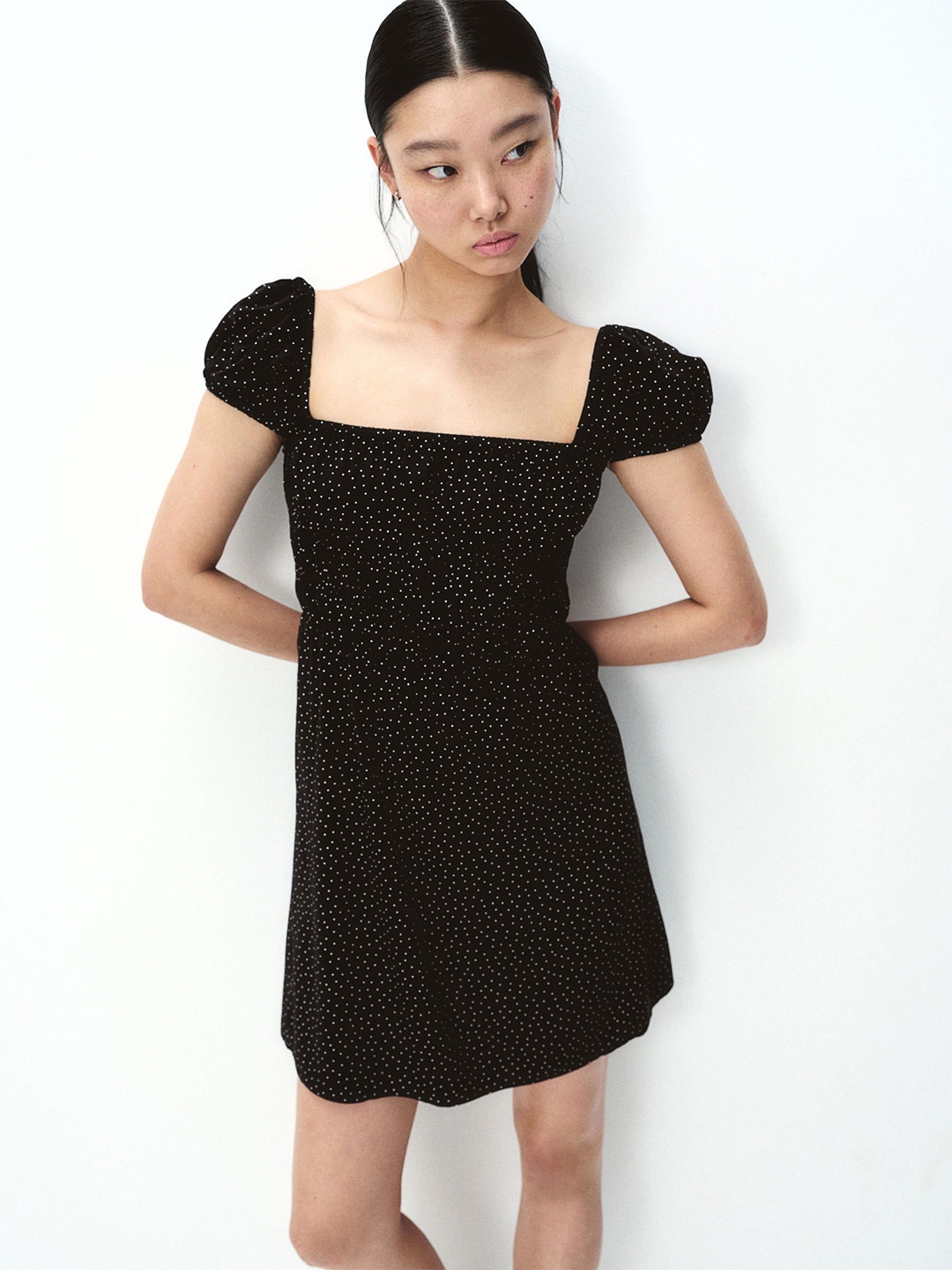 

H&M Women Puff-Sleeved Smocked Dress, Black