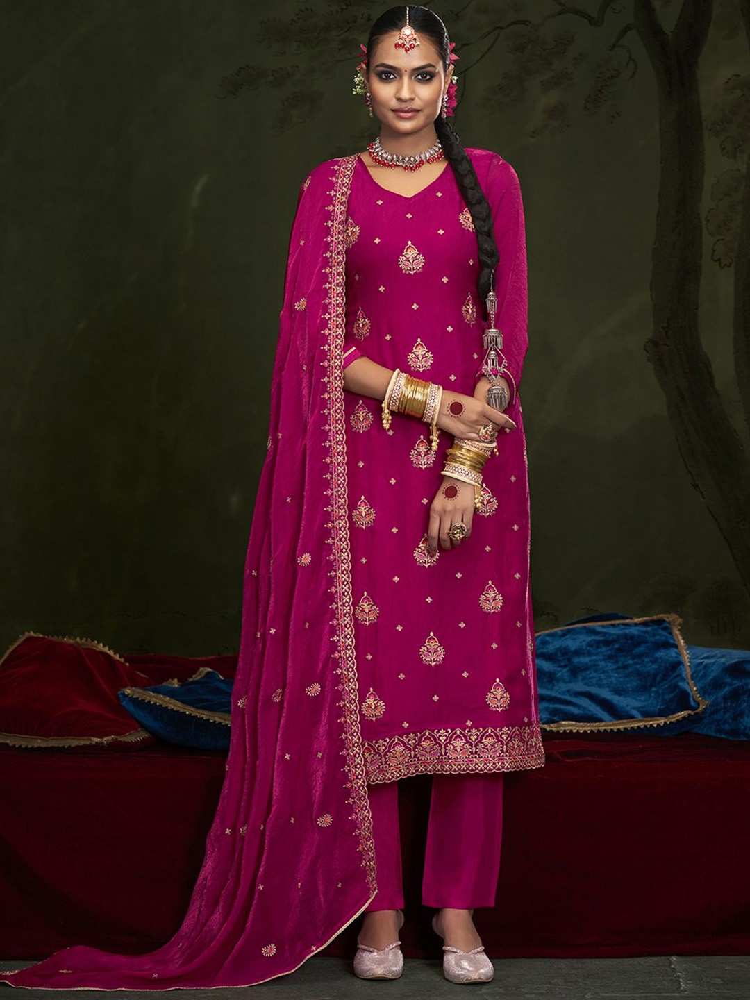 

Anouk Embroidered Unstitched Dress Material, Magenta