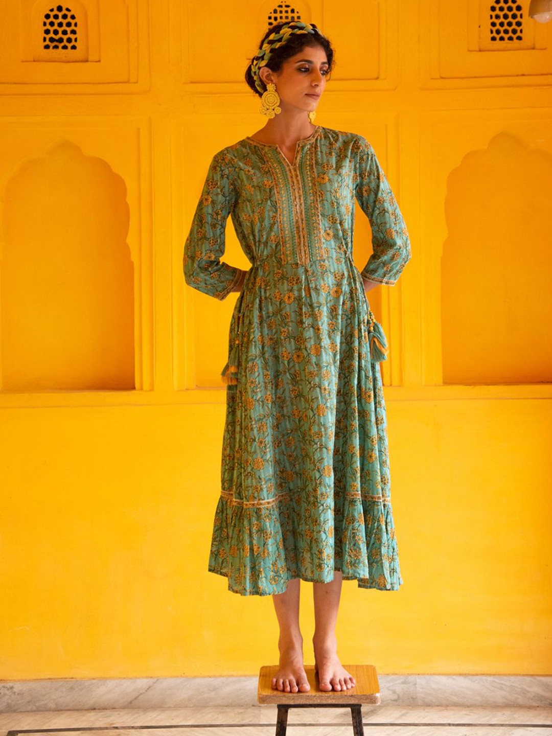 

SHILPI HANDICRAFTS Floral Embroidered A-Line Midi Dress, Green