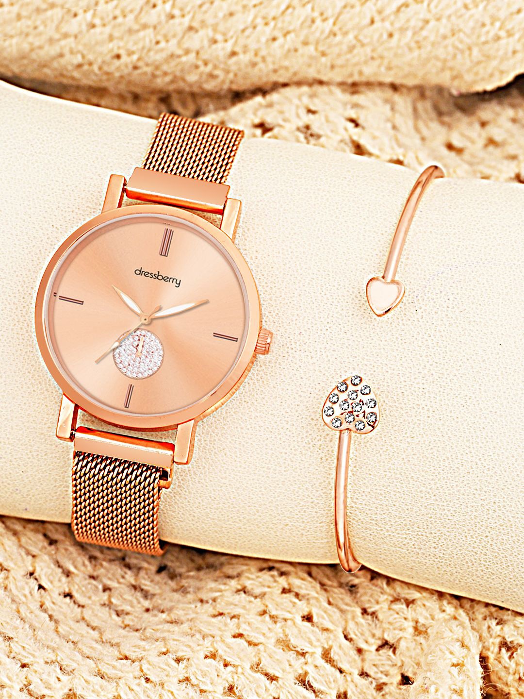 

DressBerry Women Watch & Bangle Gift Set, Rose gold
