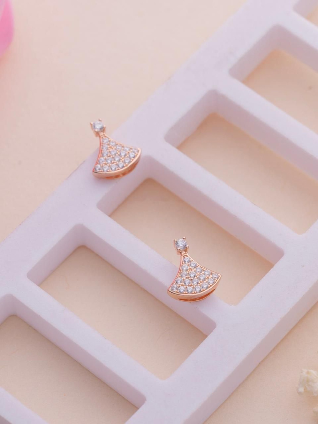 

LIORA 925 Silver Jewellery Sterling Silver Rosegold Plated Tear Drop Earings, Rose gold