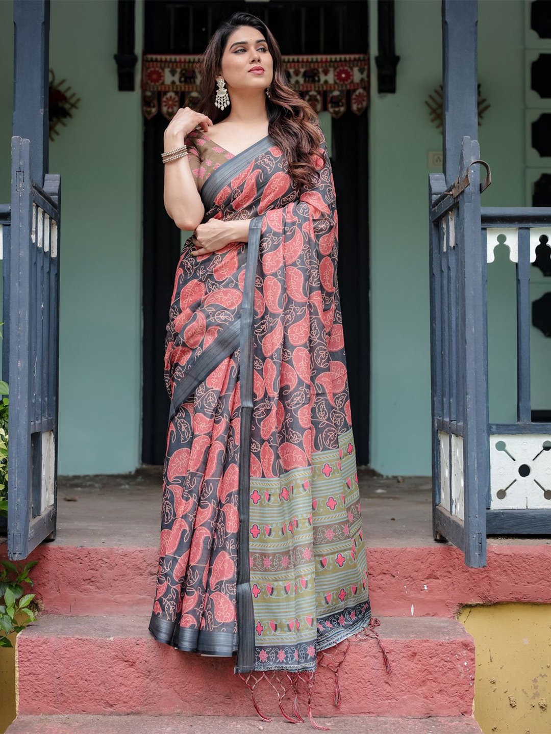 

ALMAARI FASHION Floral Pure Linen Banarasi Saree, Pink