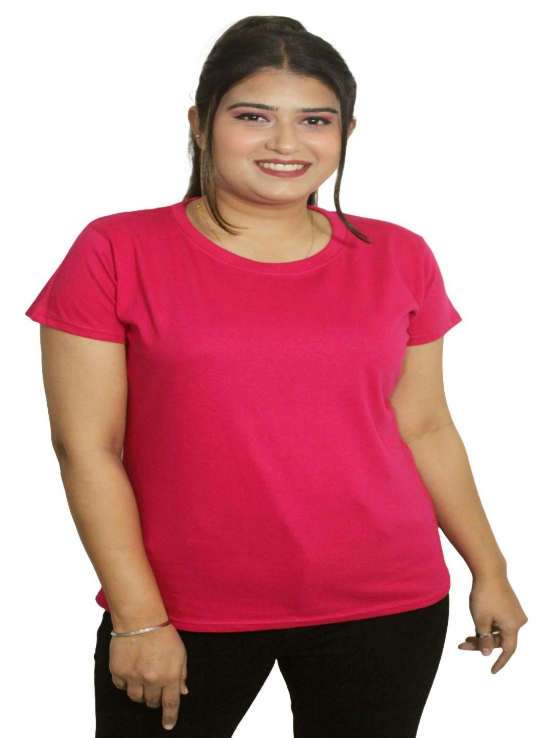

PINK SHELL Women Solid Round Neck Cotton T-shirt