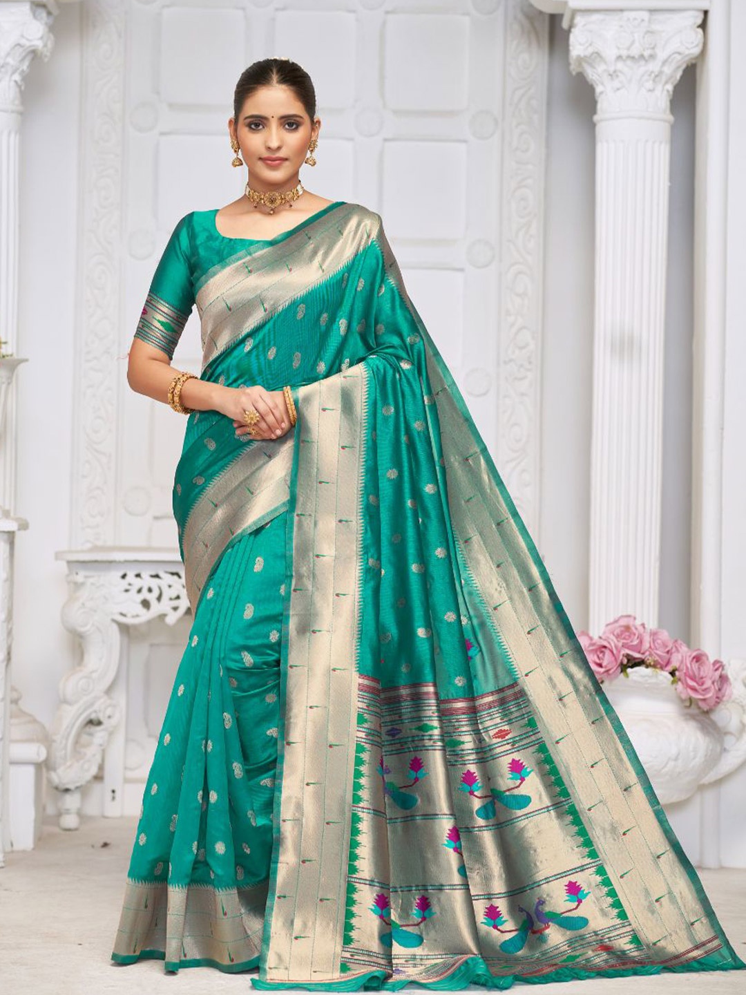 

amirat Woven Design Zari Pure Silk Paithani Saree, Teal