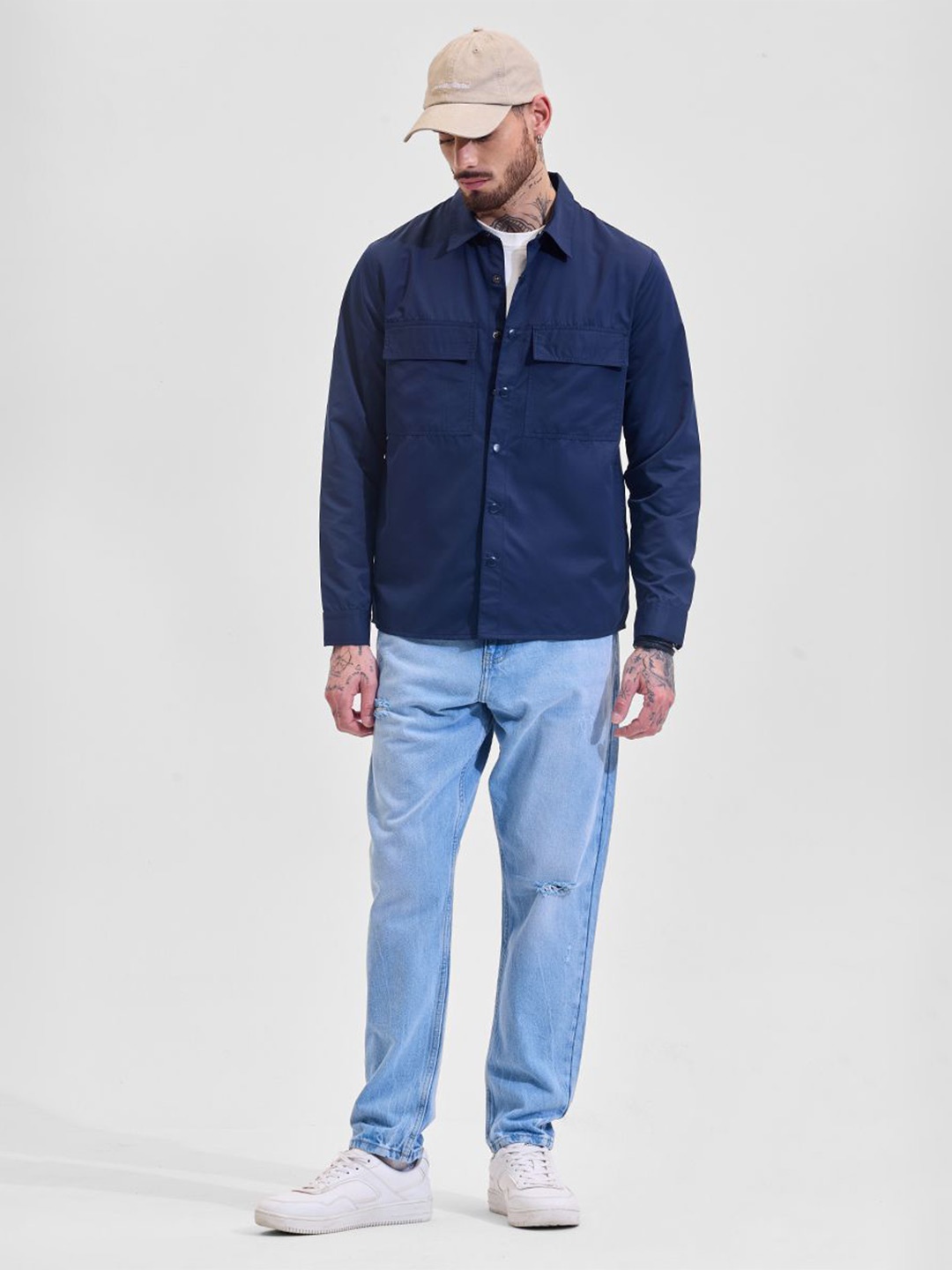 

Snitch Men Relaxed Fit Spread Collar Solid Casual Shirt, Navy blue