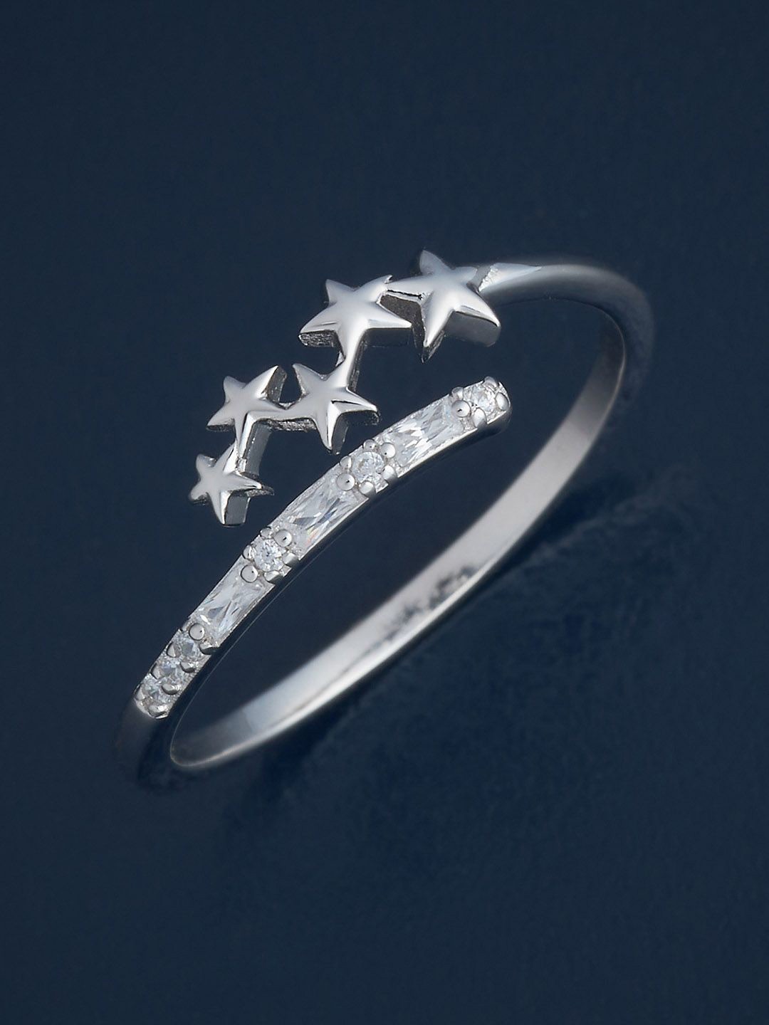 

Kushal's Fashion Jewellery Sterling Silver Rhodium-Plated Cubic Zirconia Temple Finger Ring
