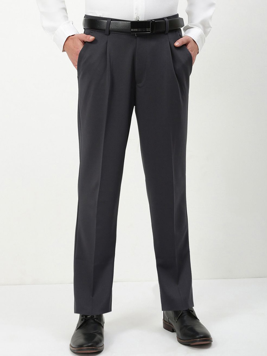 

SHOWOFF Men Comfort Pleated Formal Trousers, Charcoal