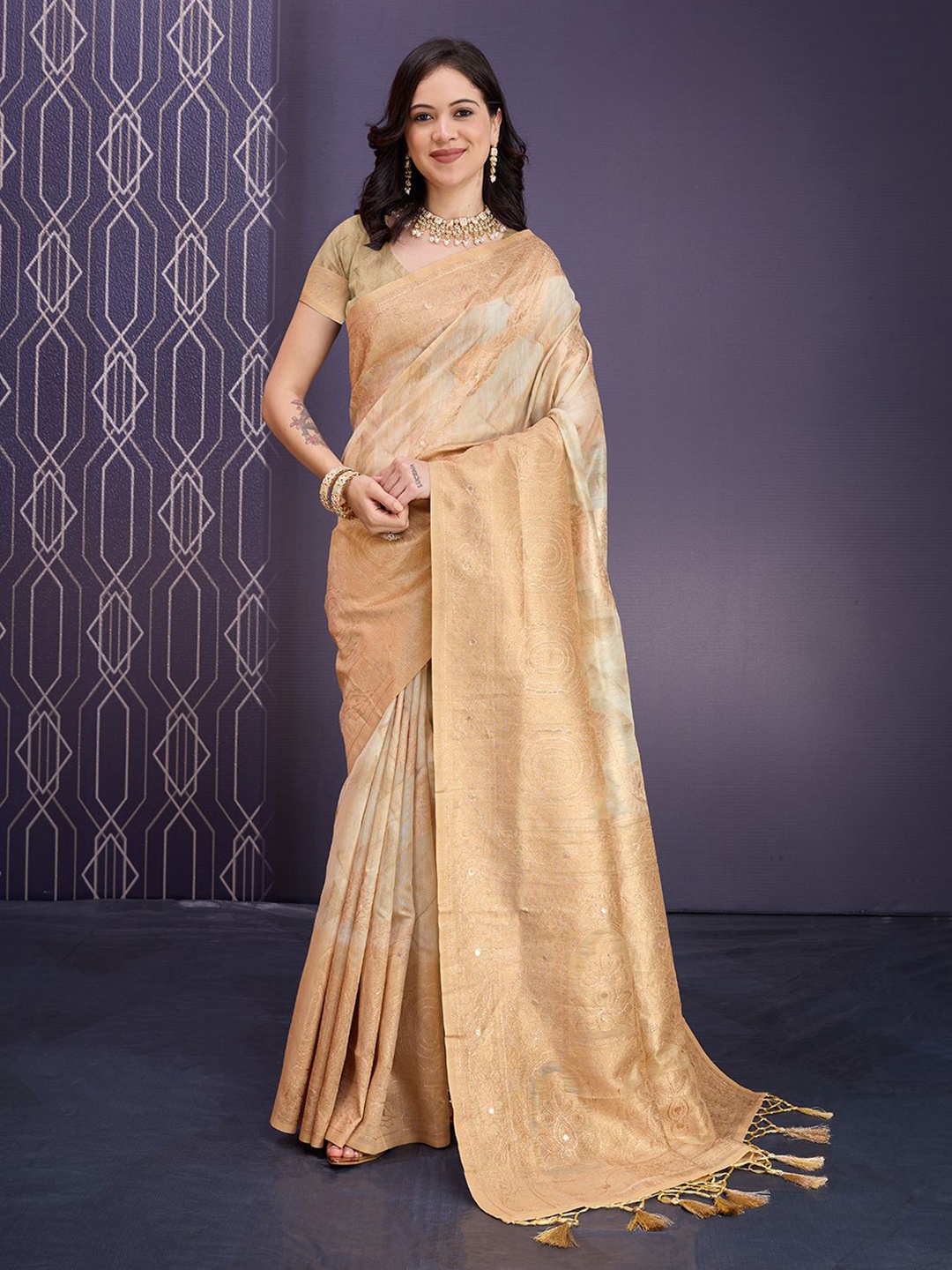 

Mitera Floral Woven Design Saree, Yellow