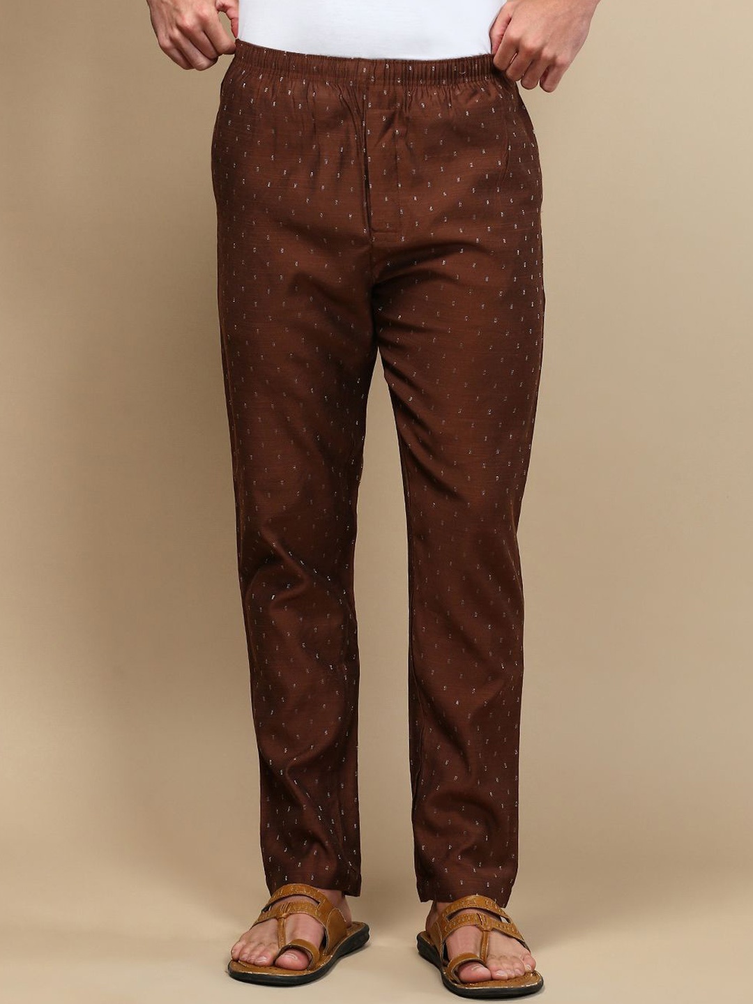 

WHITE HEART Men Slip On Mid-Rise Pyjamas With Button Placket & 2 Side Pockets, Brown