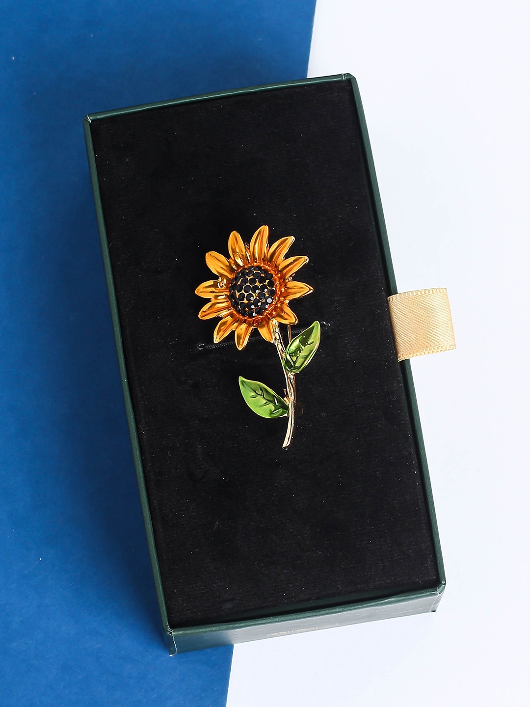 

Tossido Men Stone Studded Sunflower Brooch, Yellow