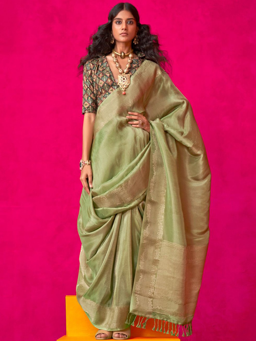 

Mitera Ethnic Motifs Tissue Saree, Green