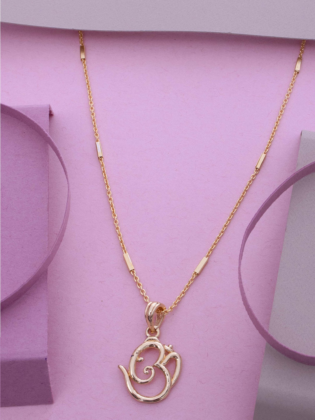 

Ramdev Art Fashion Jwellery Gold-Plated Contemporary Pendant With Chain