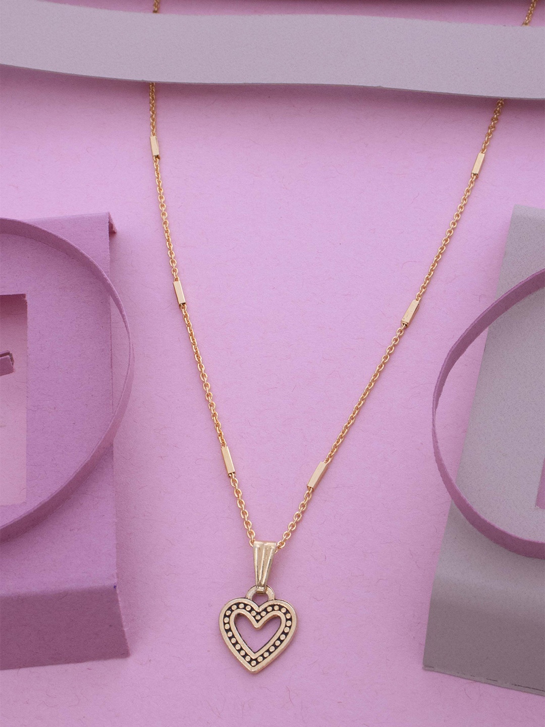 

Ramdev Art Fashion Jwellery Heart Shaped Pendant, Gold