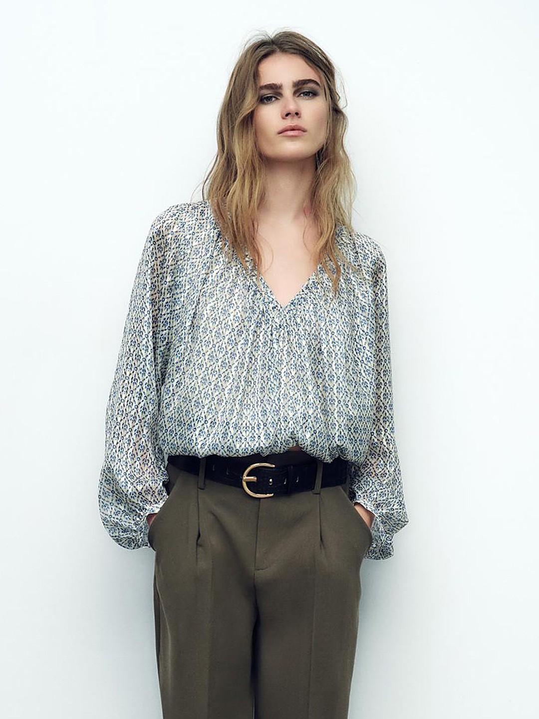 

LULU & SKY Floral Print Blouson Top, White