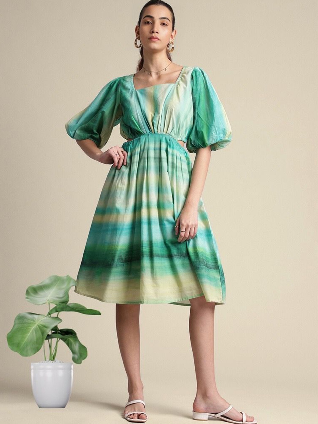 

CUSTARD Women Abstract Print Flared Dress, Green