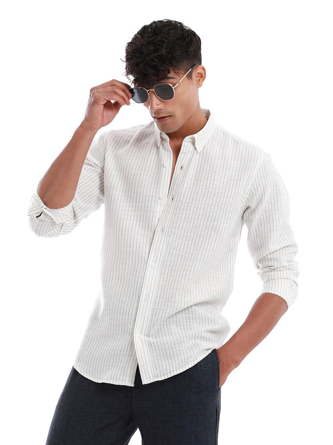 

Banana Club Men Relaxed Slim Fit Opaque Striped Semiformal Shirt, Khaki