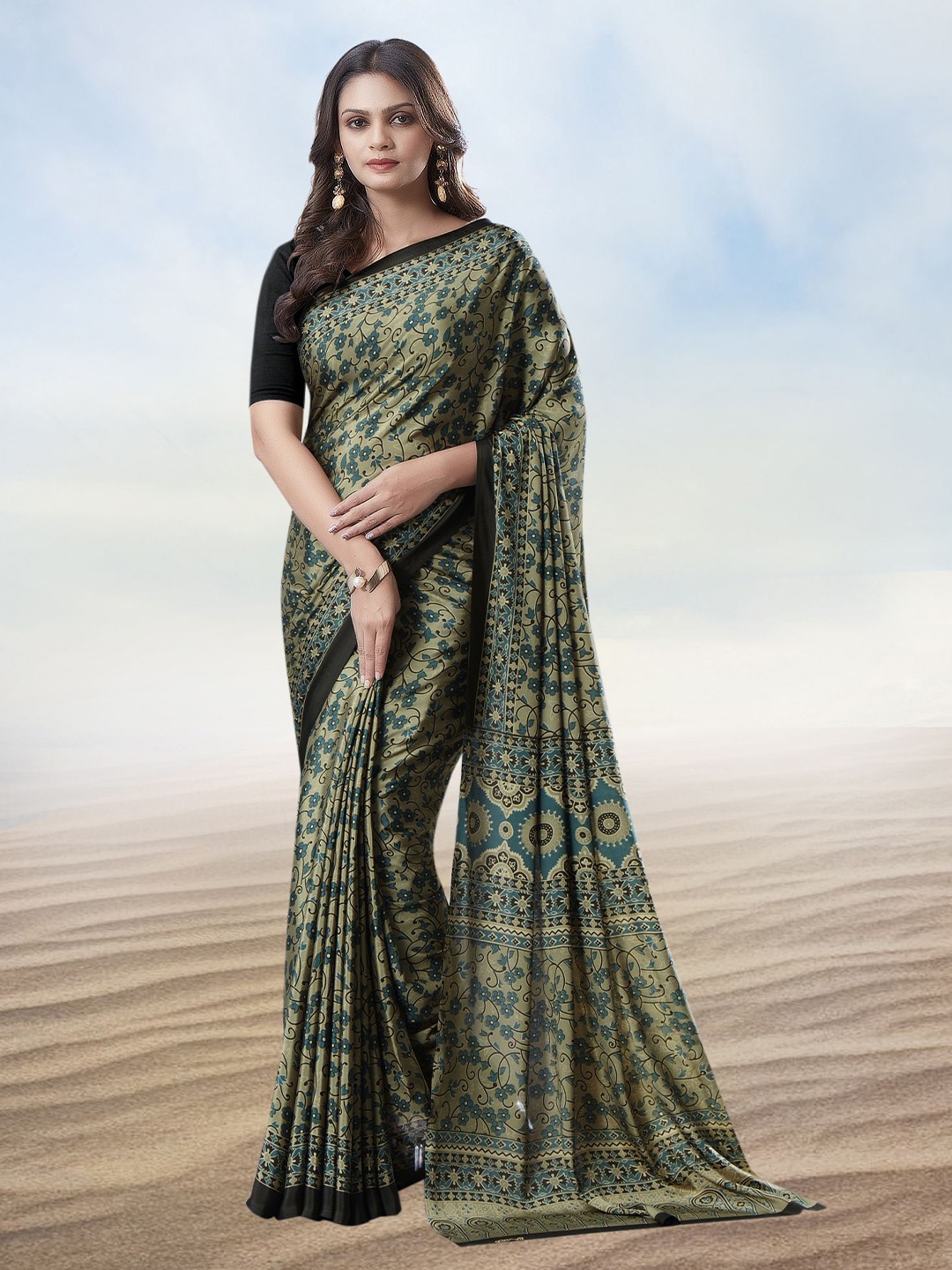 

Kasak Floral Printed Pure Crepe Saree, Green
