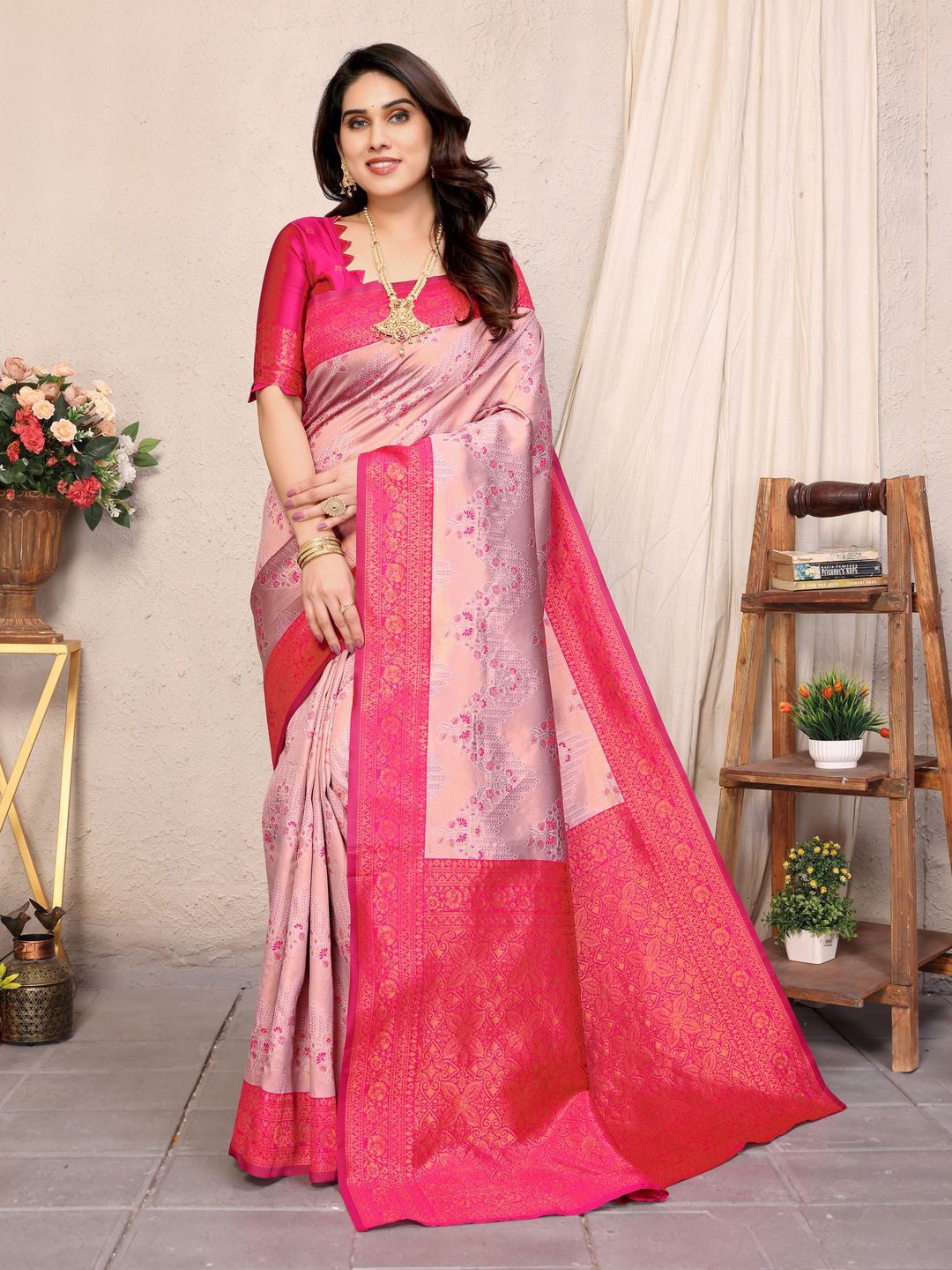 

SHIJILA Woven Design Zari Banarasi Saree, Pink