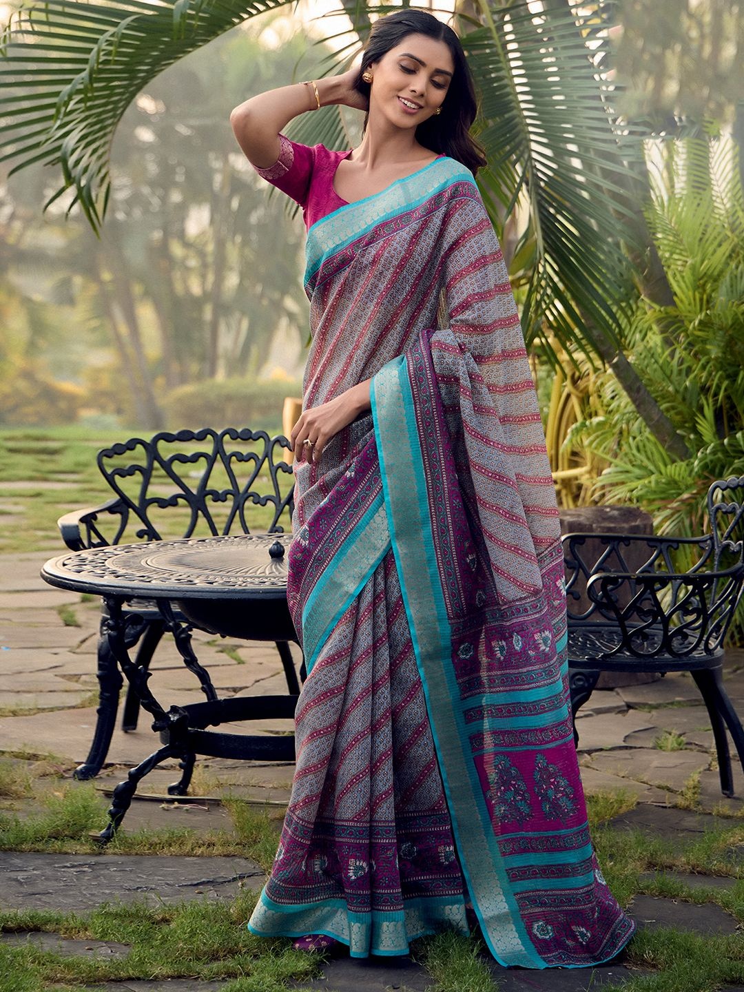 

Satrani Warli Women Ethnic Motifs Printed Saree, Purple