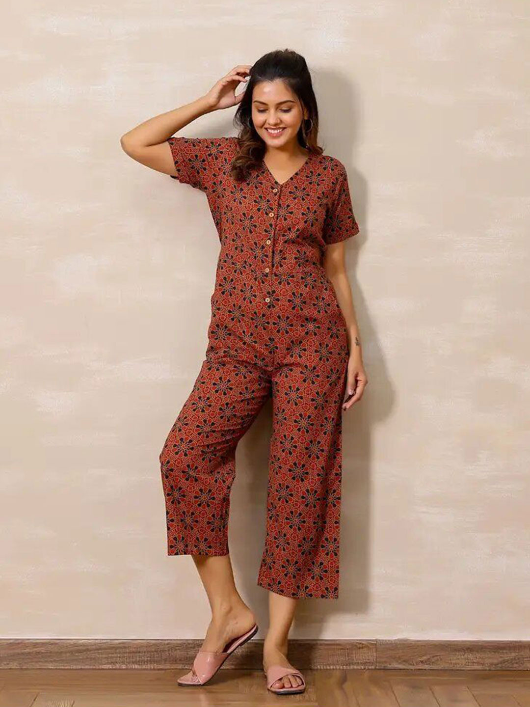 

Vivika Women Floral Printed Cotton Basic Jumpsuit, Red