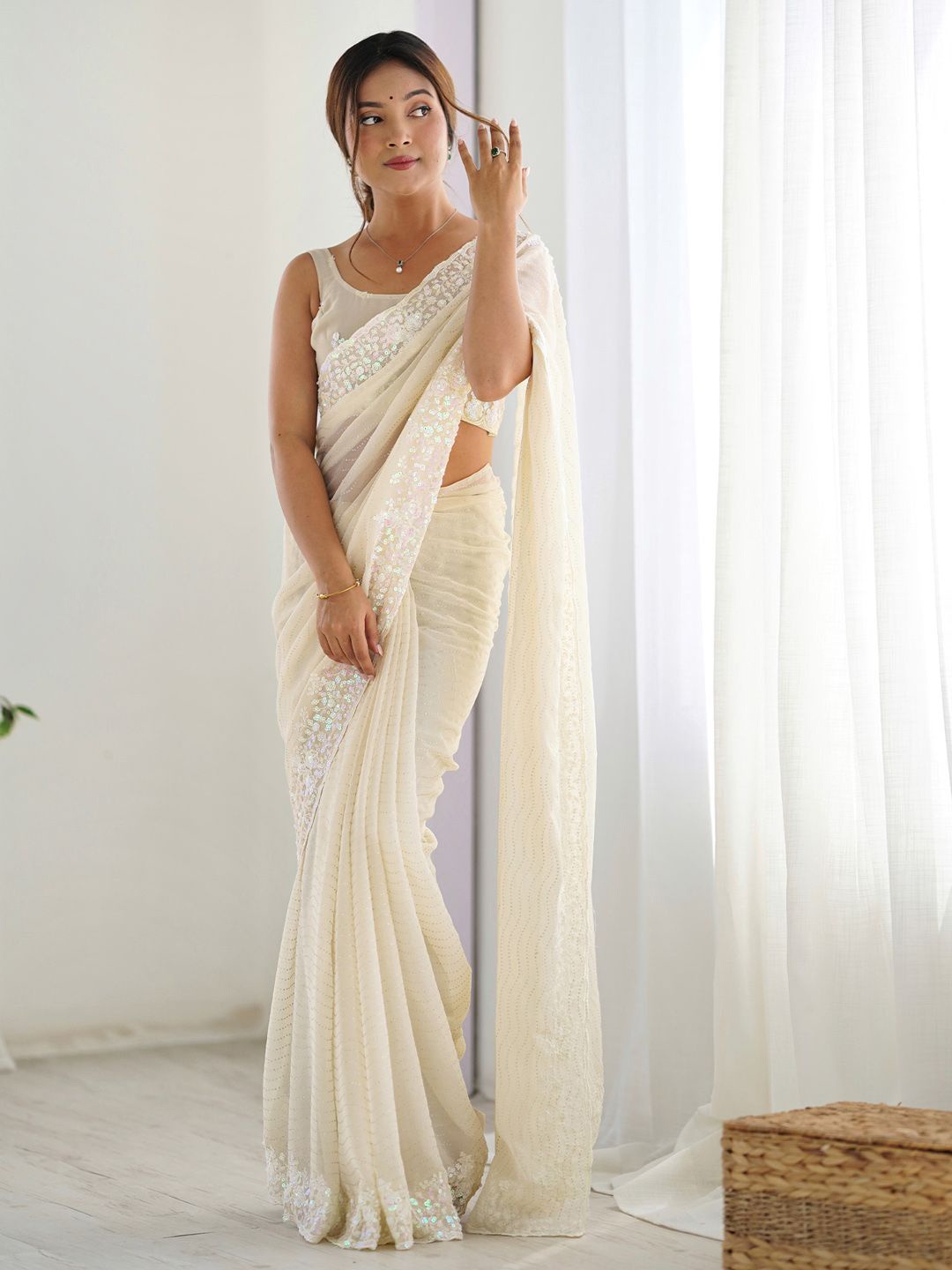 

Anouk Embellished Sequinned Saree, Off white
