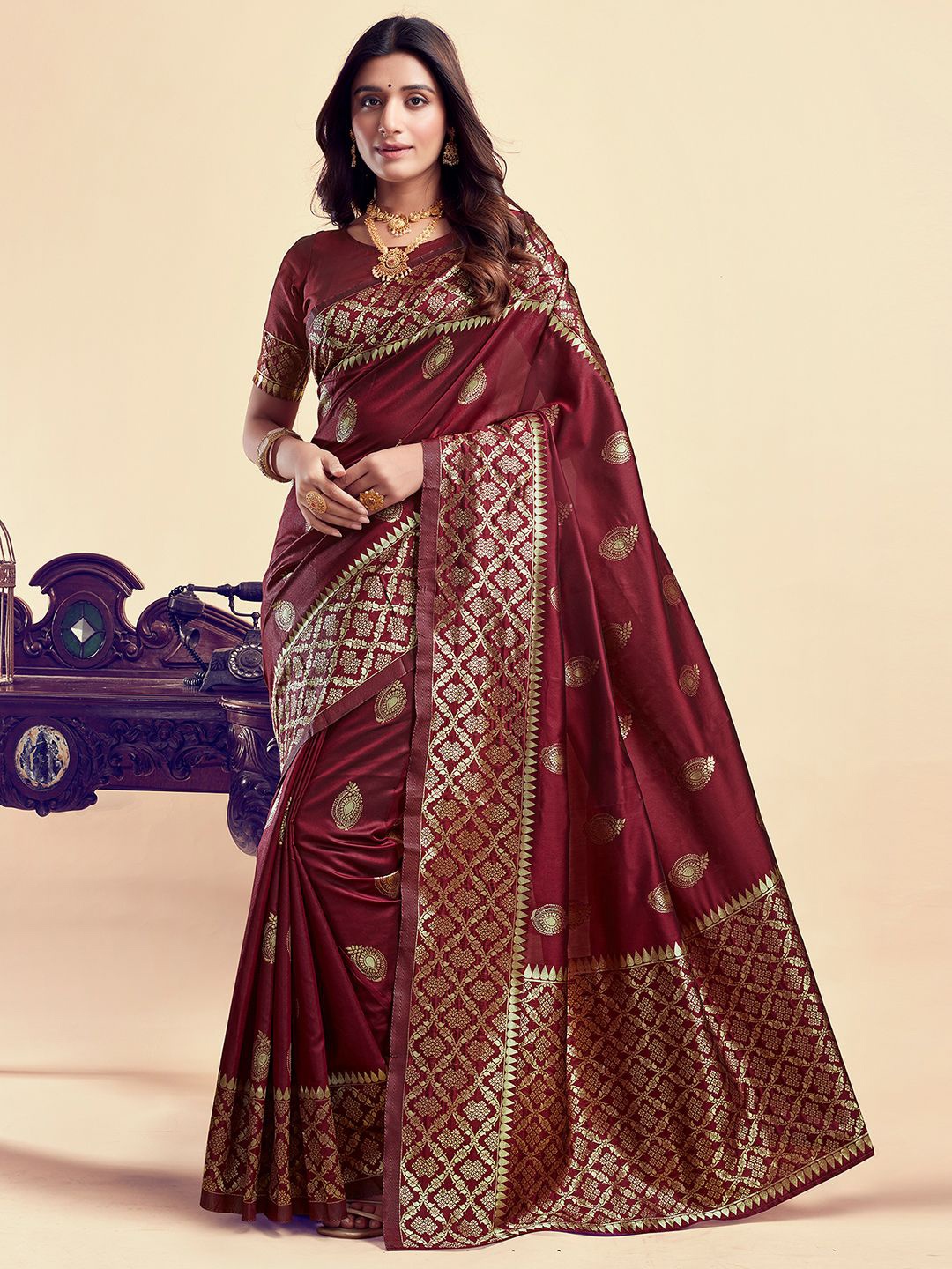 

KALINI Ethnic Motifs Woven Design Zari Banarasi Saree, Maroon