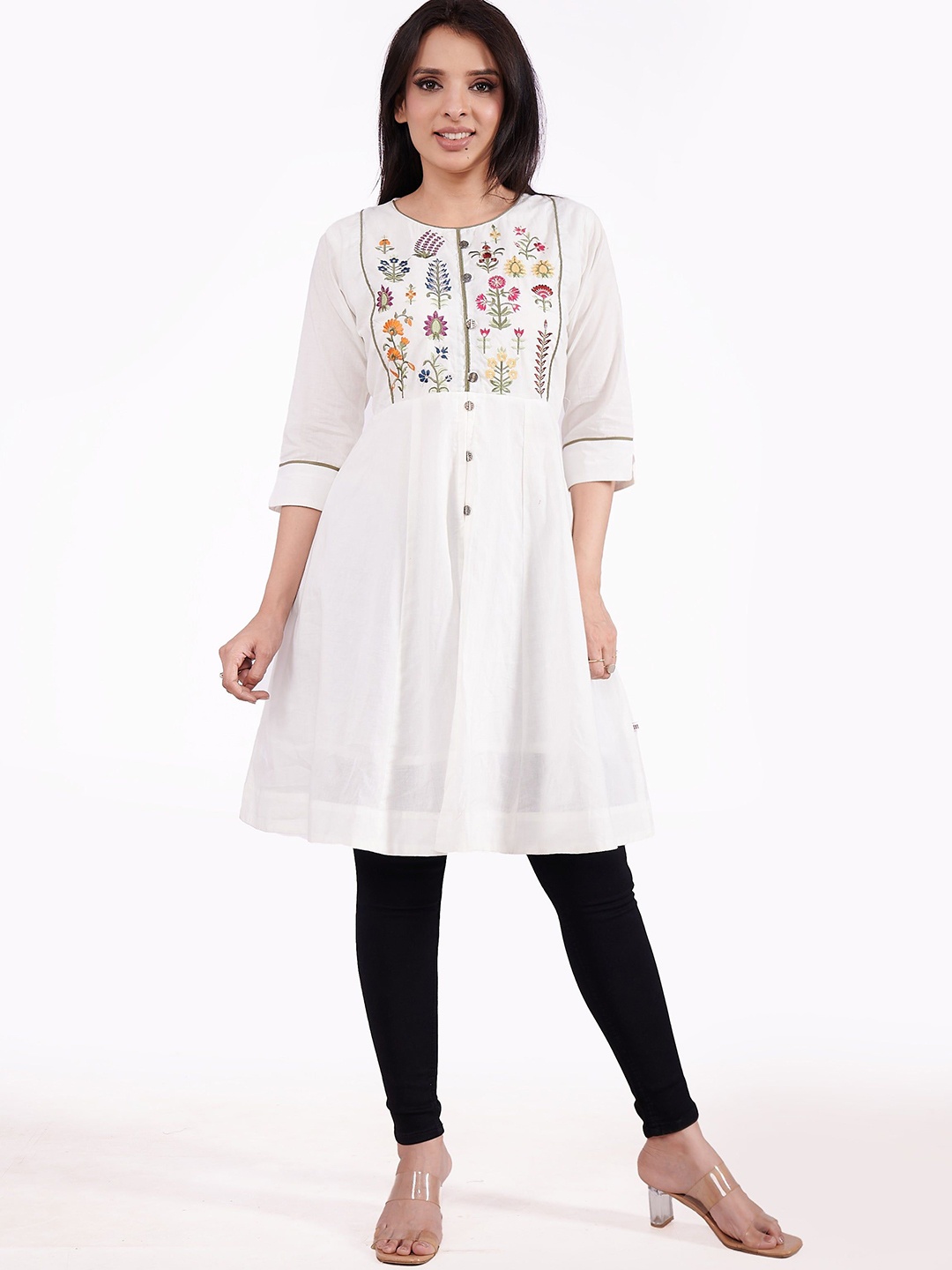 

FREYAA Floral Embroidered Pure Cotton A-line Kurta, White