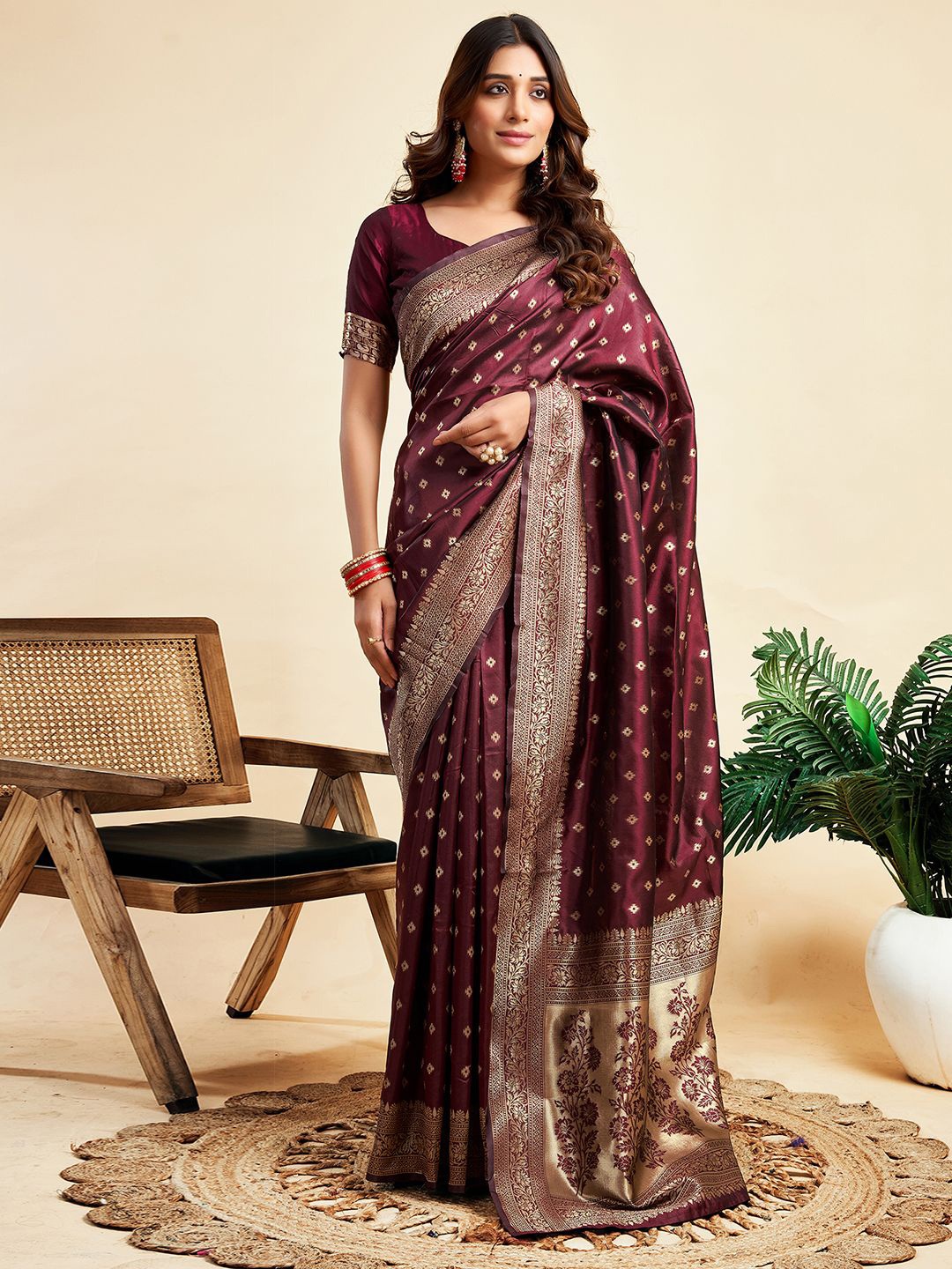 

KALINI Ethnic Motifs Zari Woven Design Banarasi Saree, Maroon