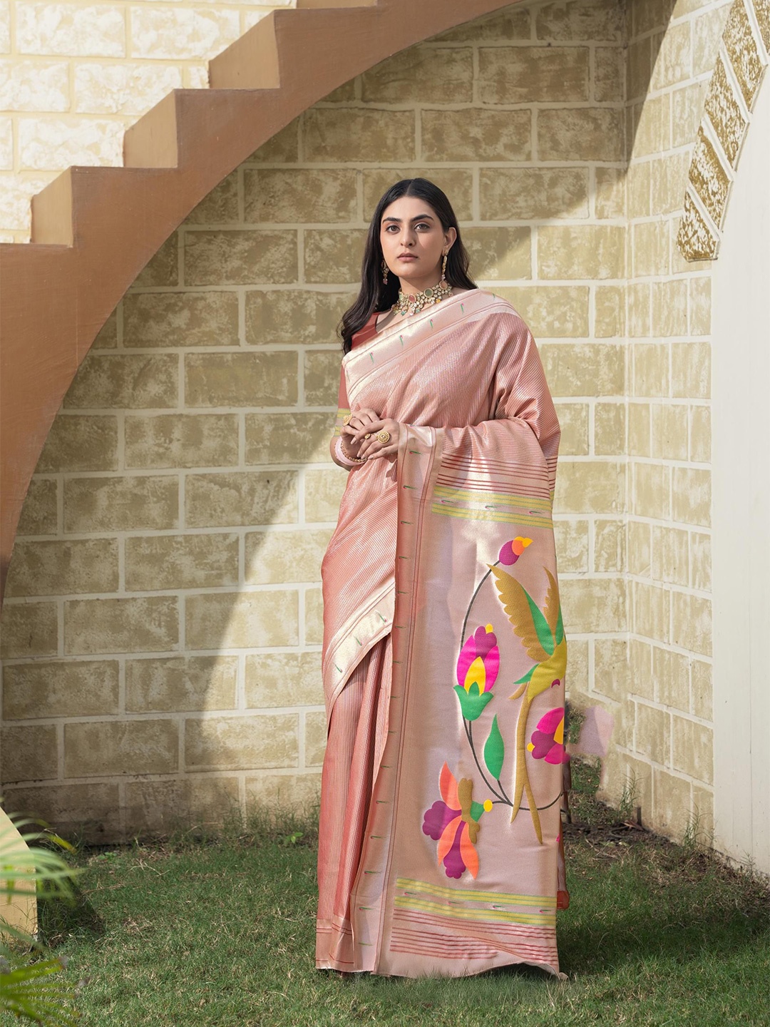 

GAJARAI Woven Design Zari Silk Blend Paithani Saree, Purple