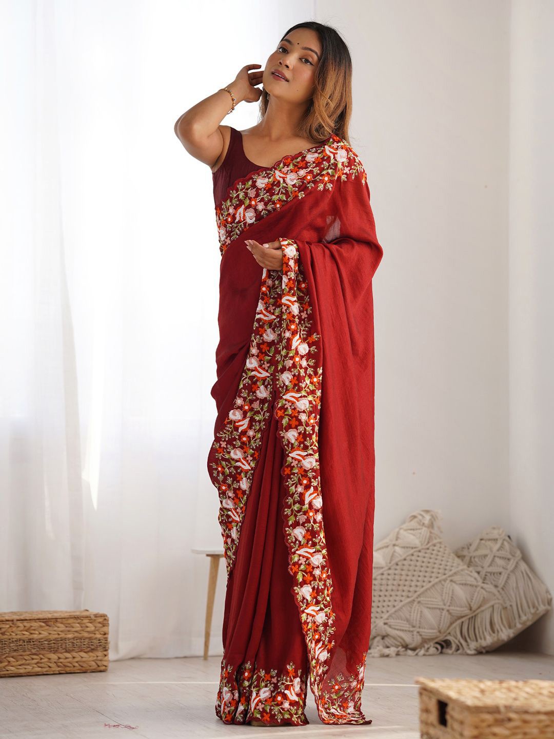 

Anouk Floral Embroidered Saree, Red