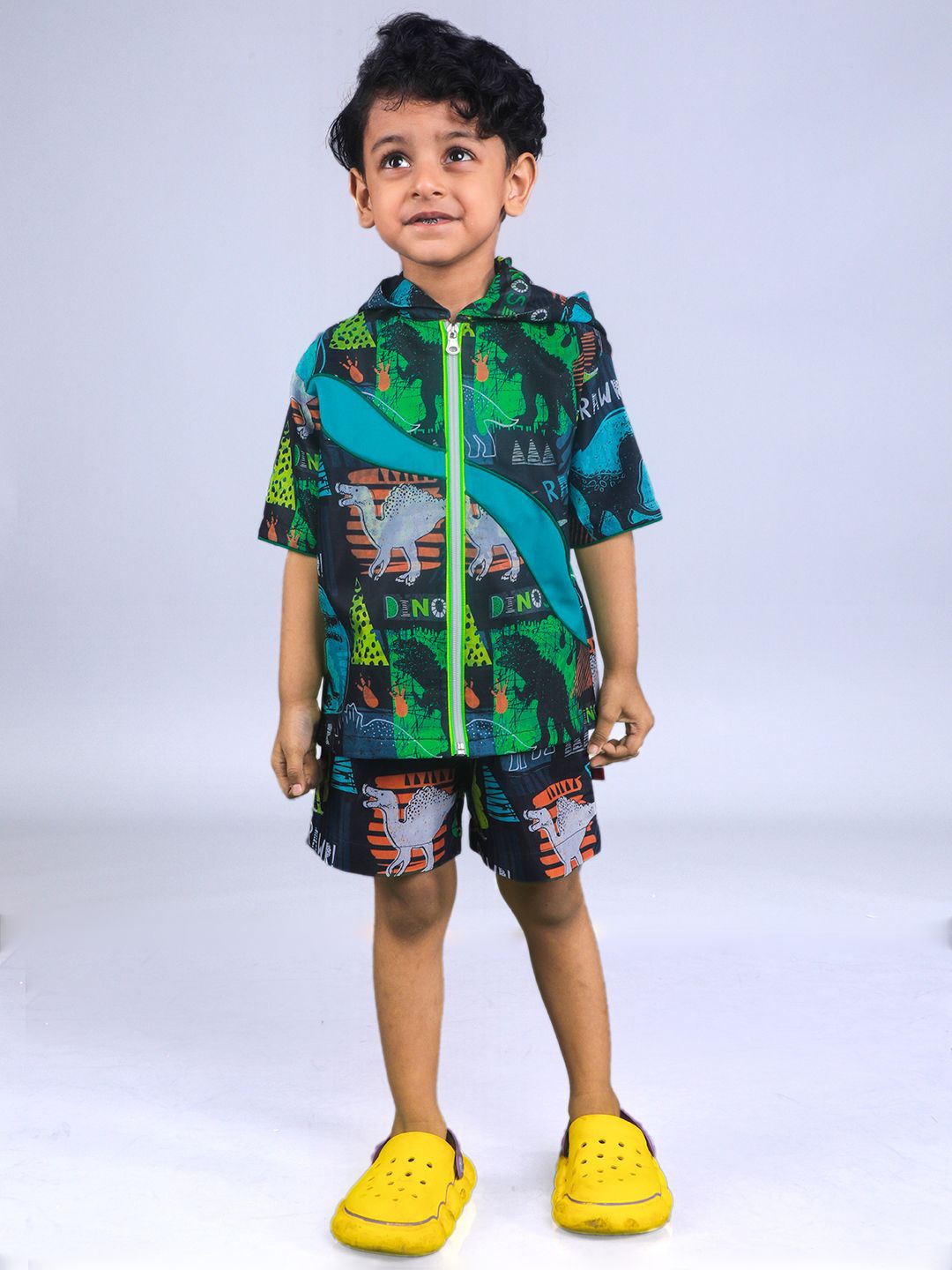 

BAYA COUTURE Boys Printed Hooded Party T-Shirt With Shorts, Green