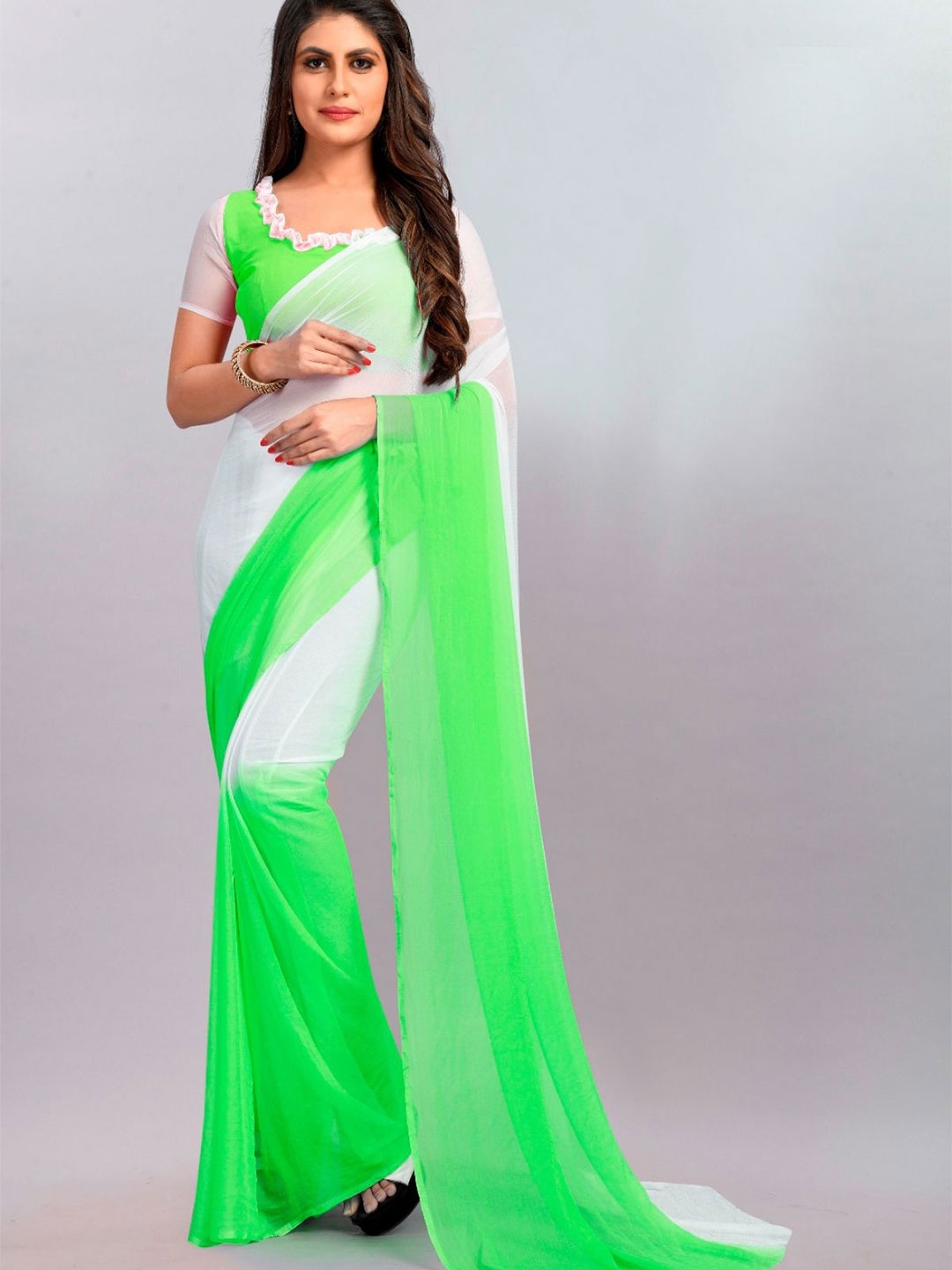 

A TO Z CART Ombre Pure Chiffon Saree, Green