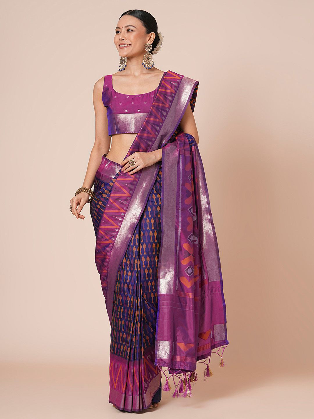

House of Pataudi Woven Design Pochampally Saree With Blouse Piece, Navy blue