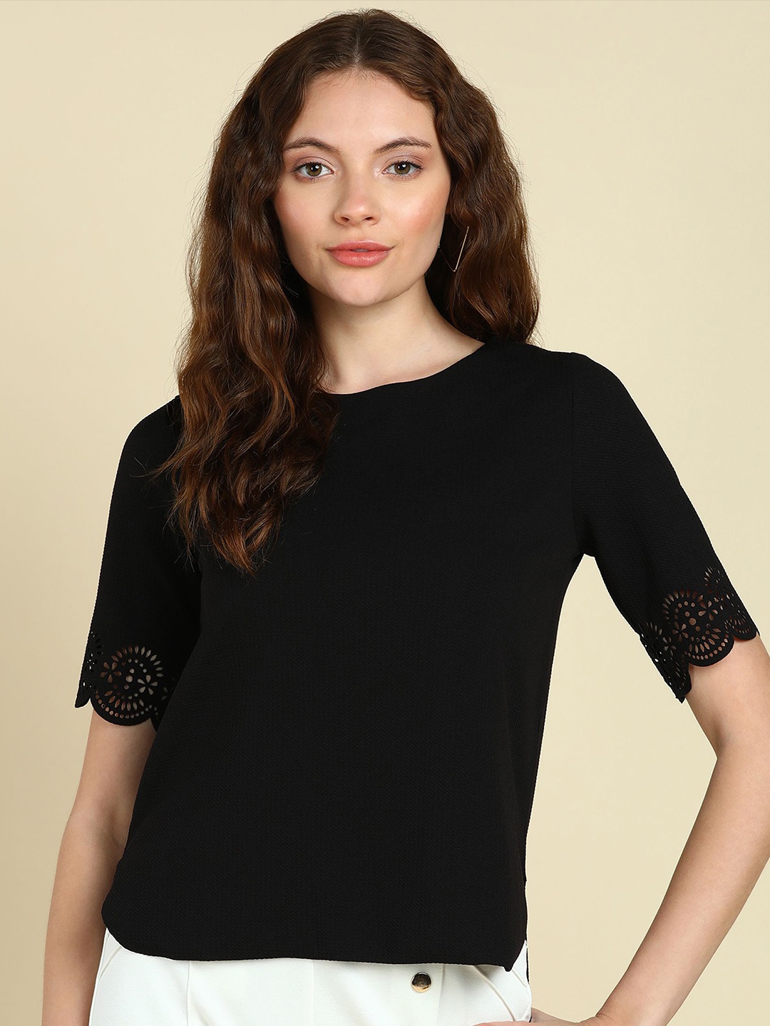 

SAFFE Women Round Neck A-Line Top, Black