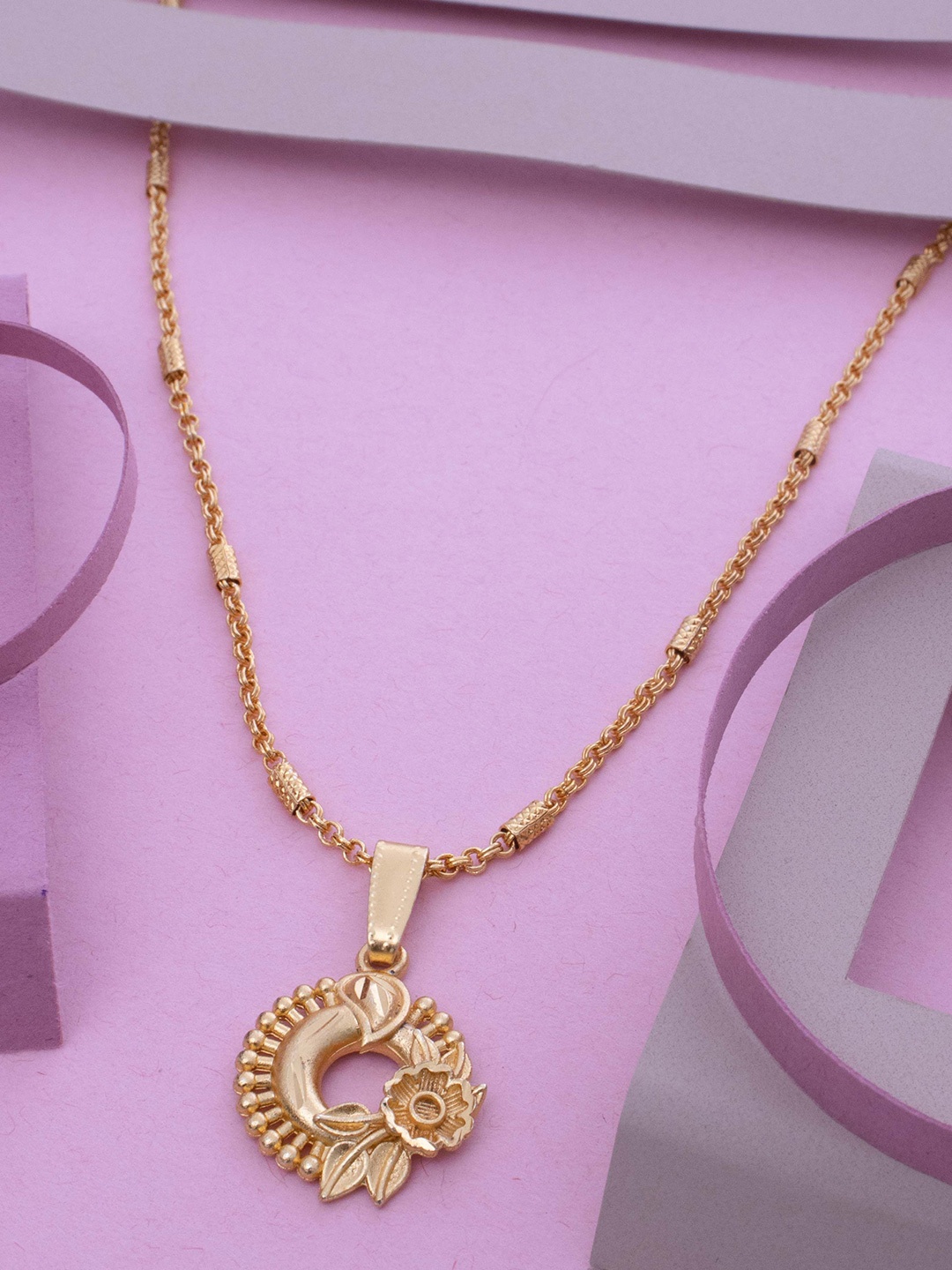 

Ramdev Art Fashion Jwellery Gold-Plated Contemporary Pendant With Chain