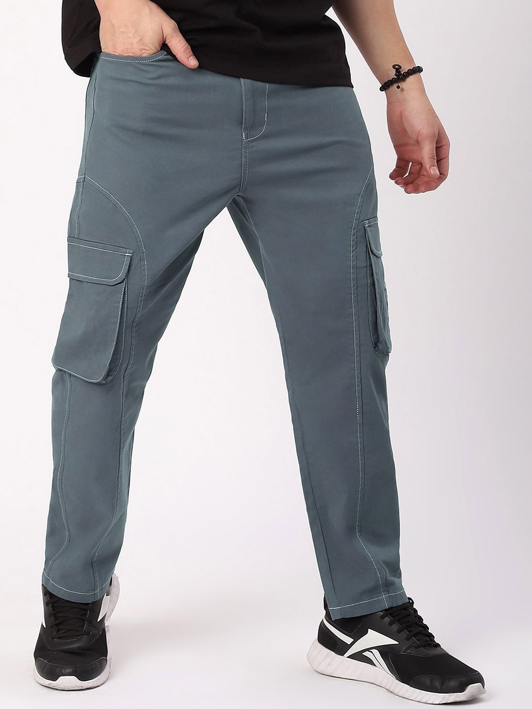 

Beyoung Men Stone Grey Cut And Sew Contrast Stitch Cargo Pants