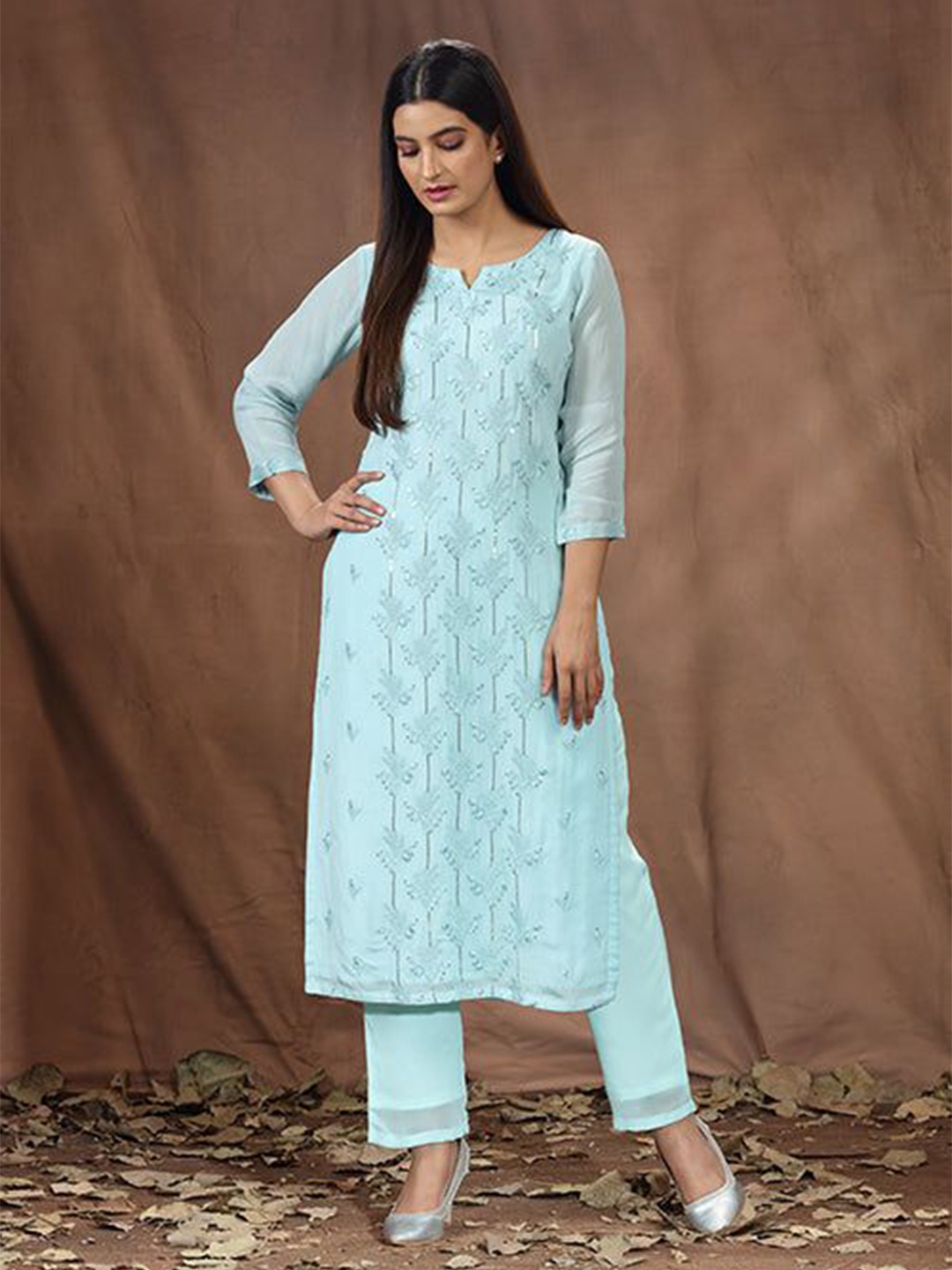 

FREYAA Floral Embroidered Notch Neck Pure Cotton Straight Kurta, Blue